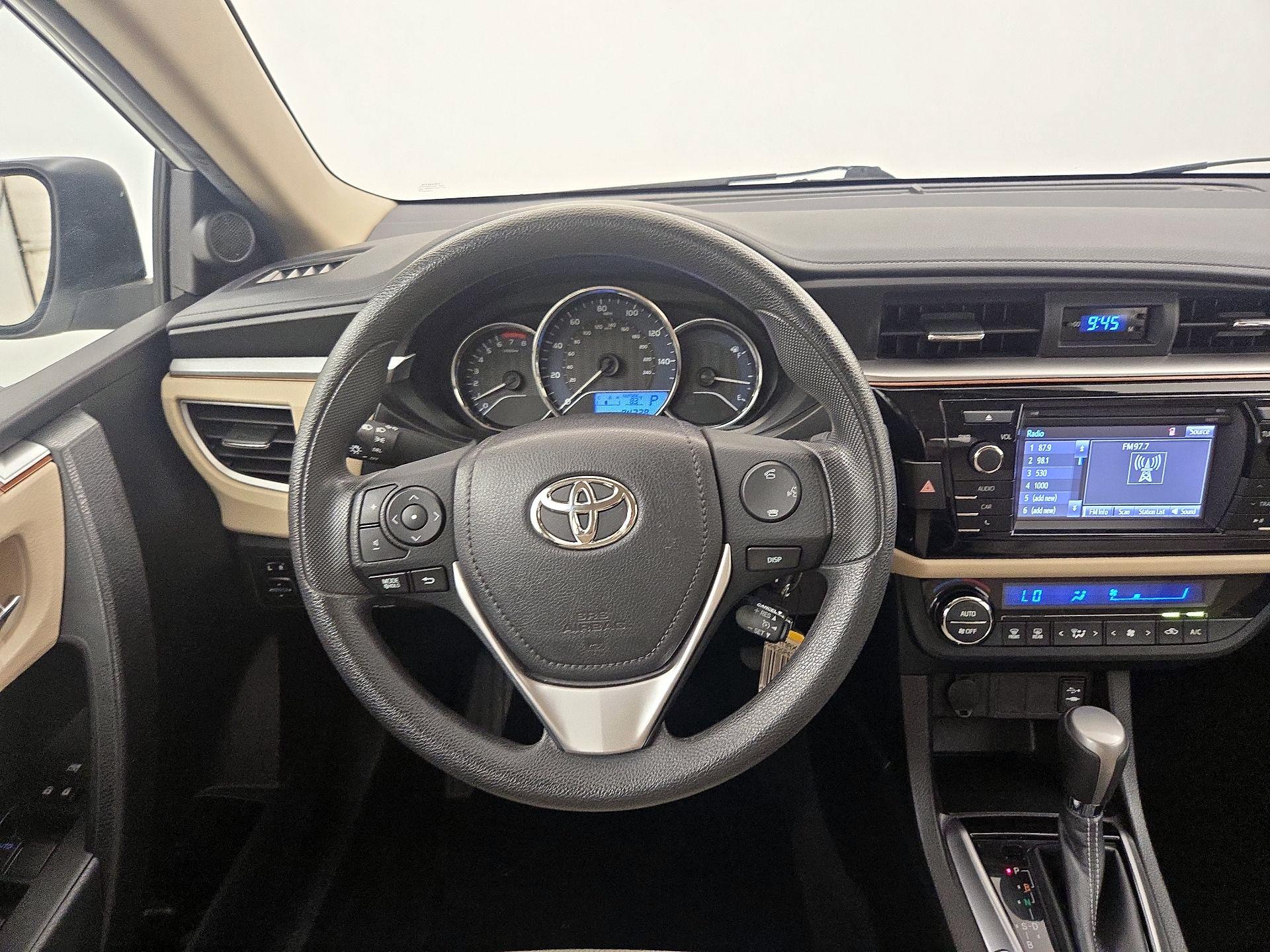 Thumbnail: 2016 Toyota Corolla - 10
