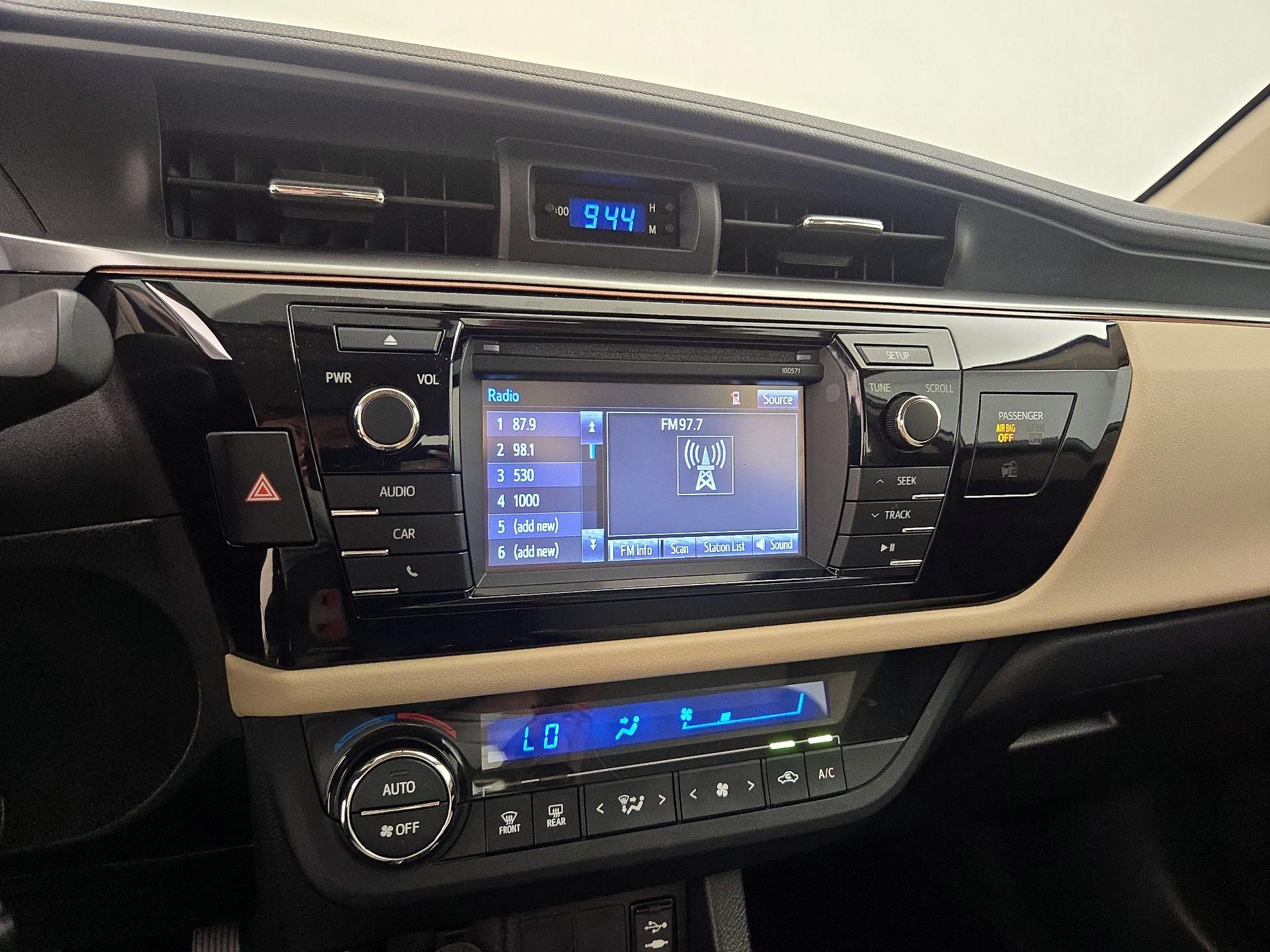 Thumbnail: 2016 Toyota Corolla - 15