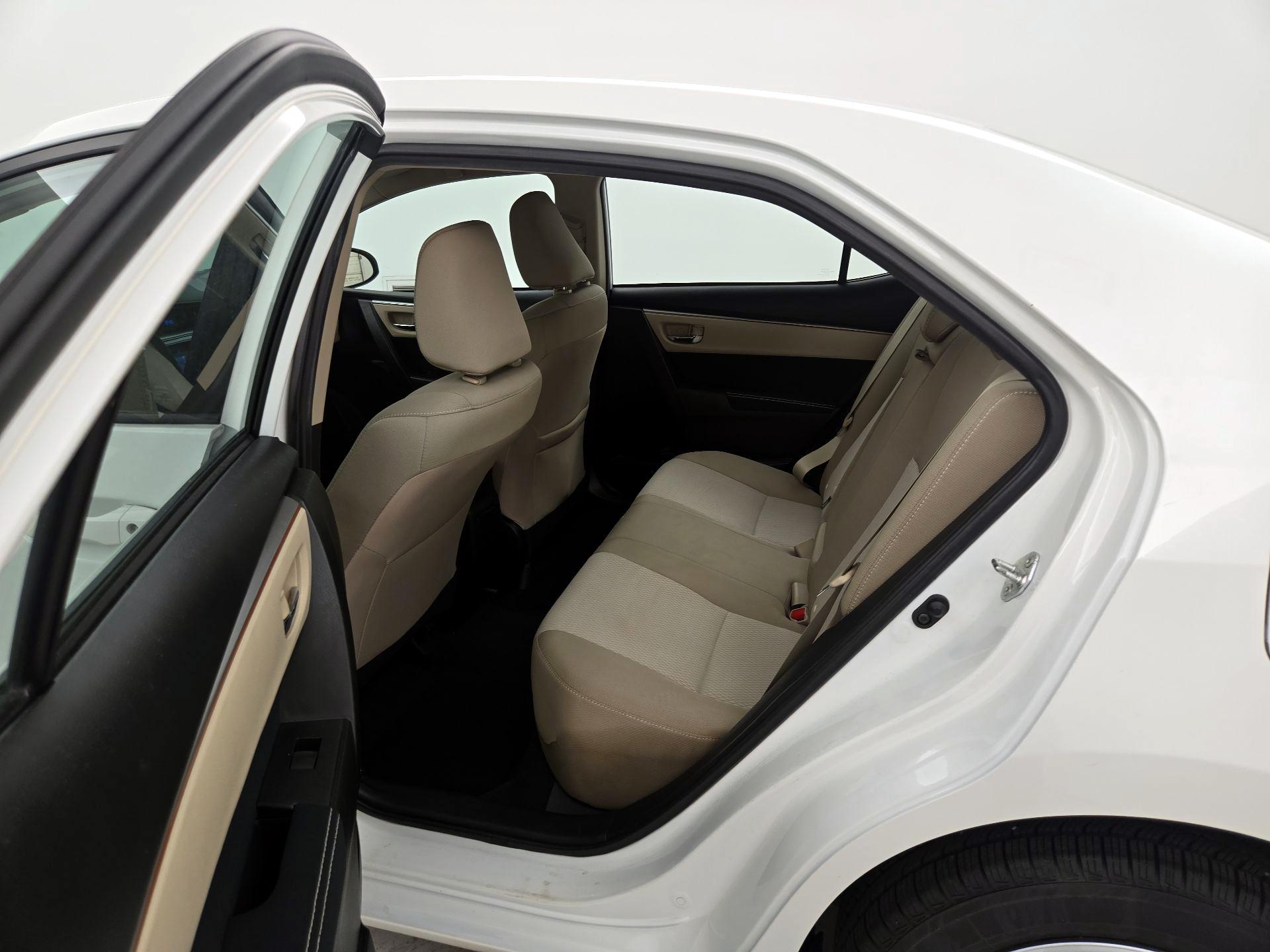 Thumbnail: 2016 Toyota Corolla - 19
