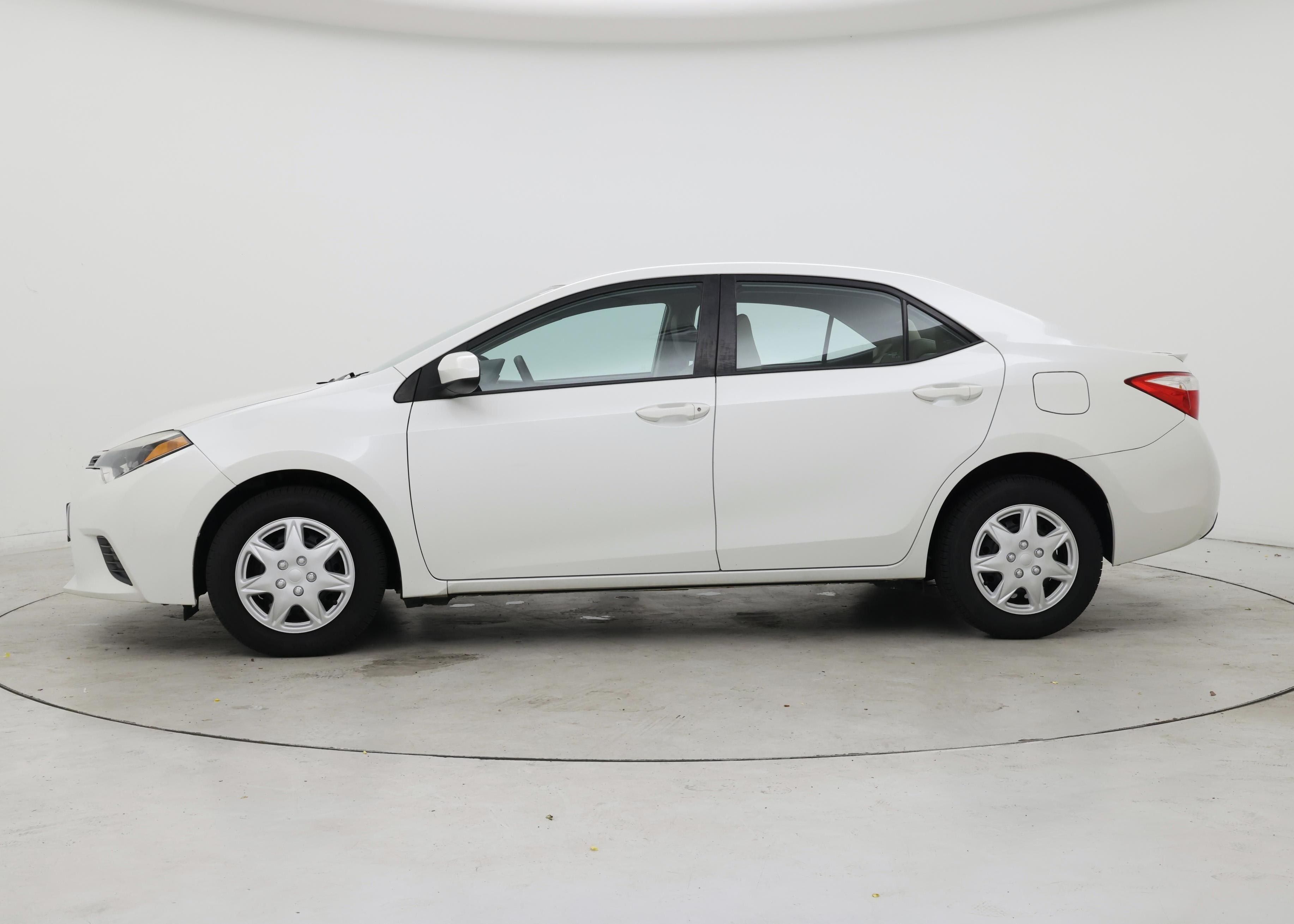 Thumbnail: 2016 Toyota Corolla - 3