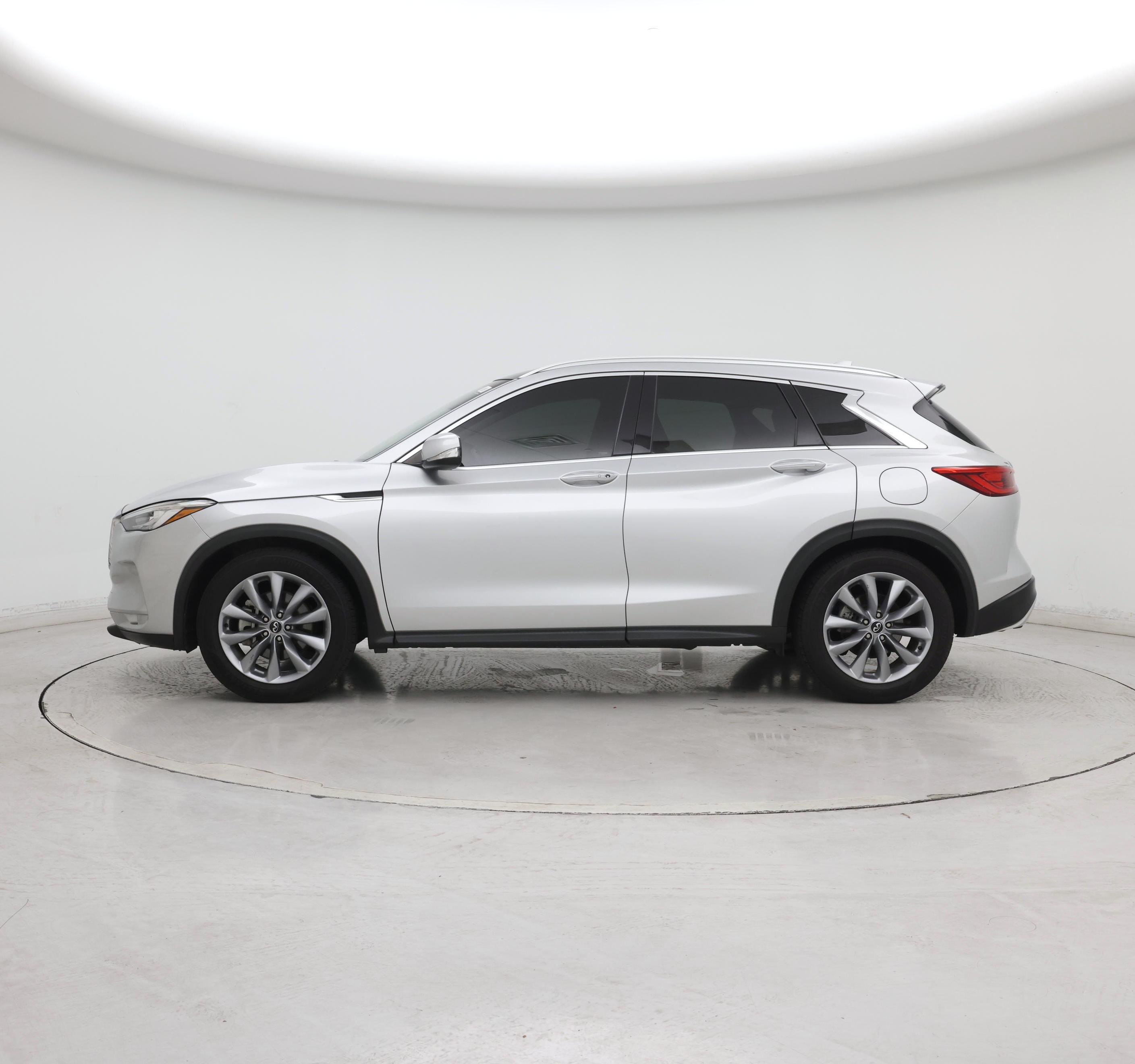 Thumbnail: 2019 INFINITI QX50 - 3