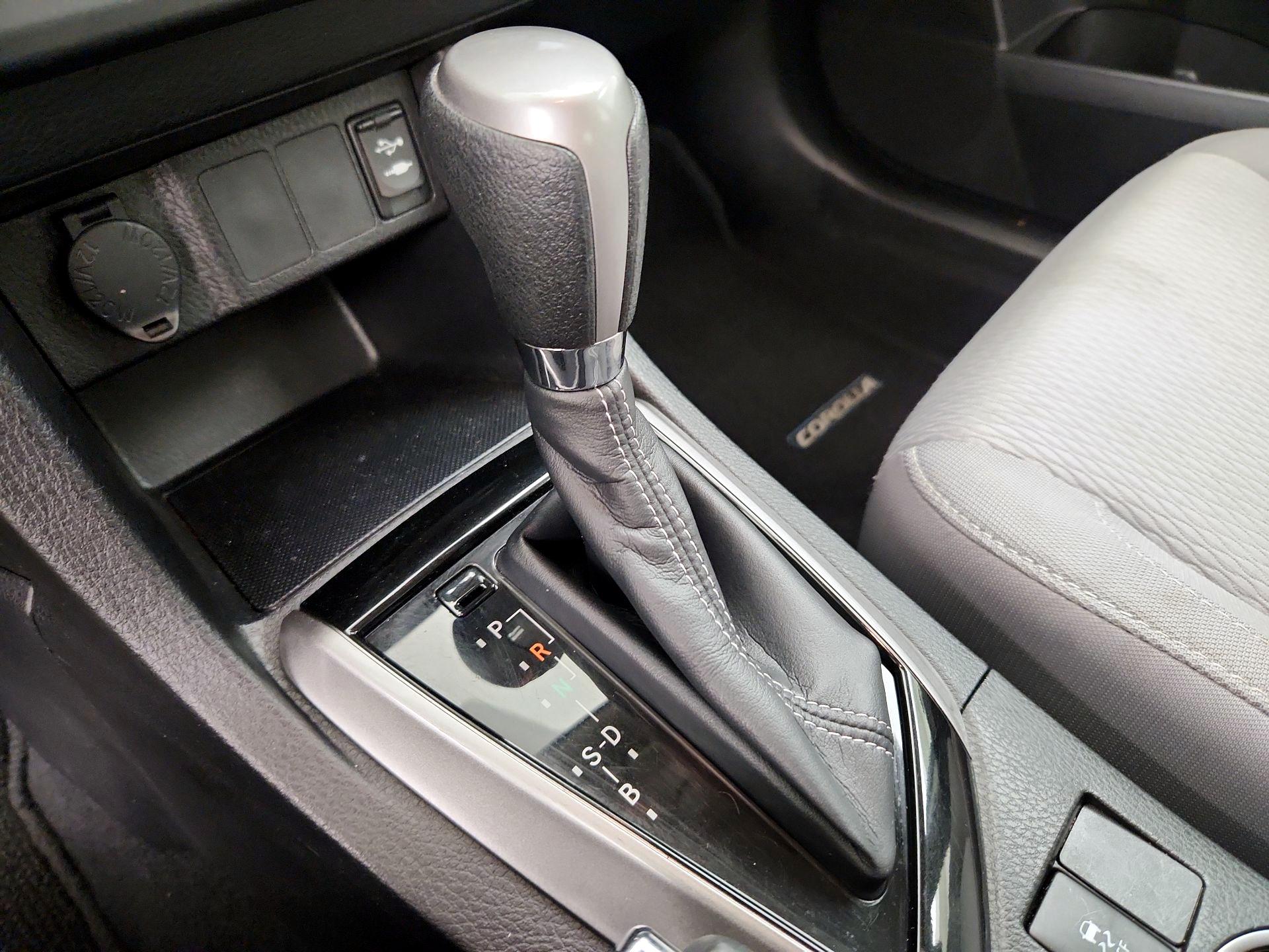 Thumbnail: 2014 Toyota Corolla - 17