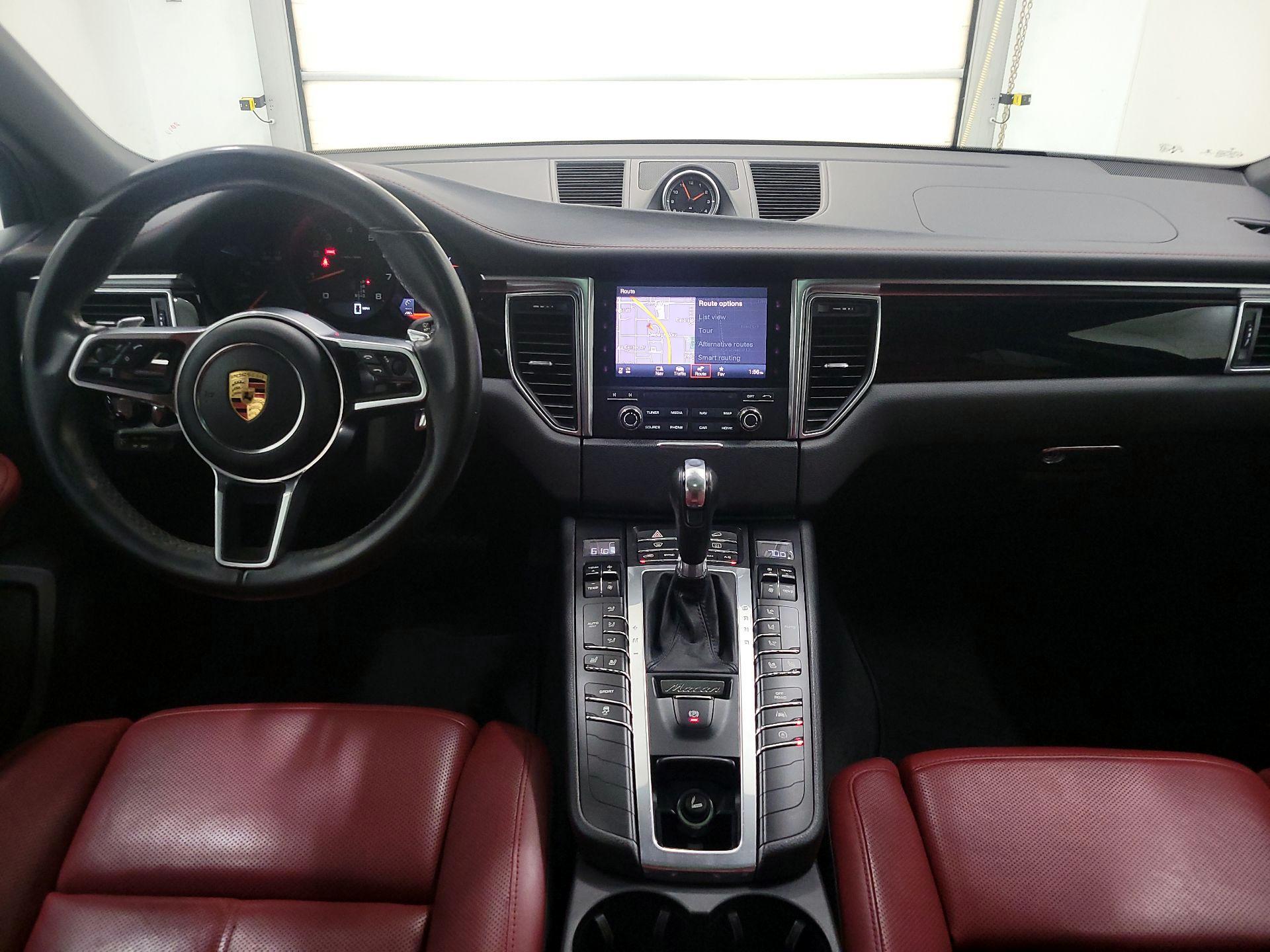 Thumbnail: 2017 Porsche Macan - 9