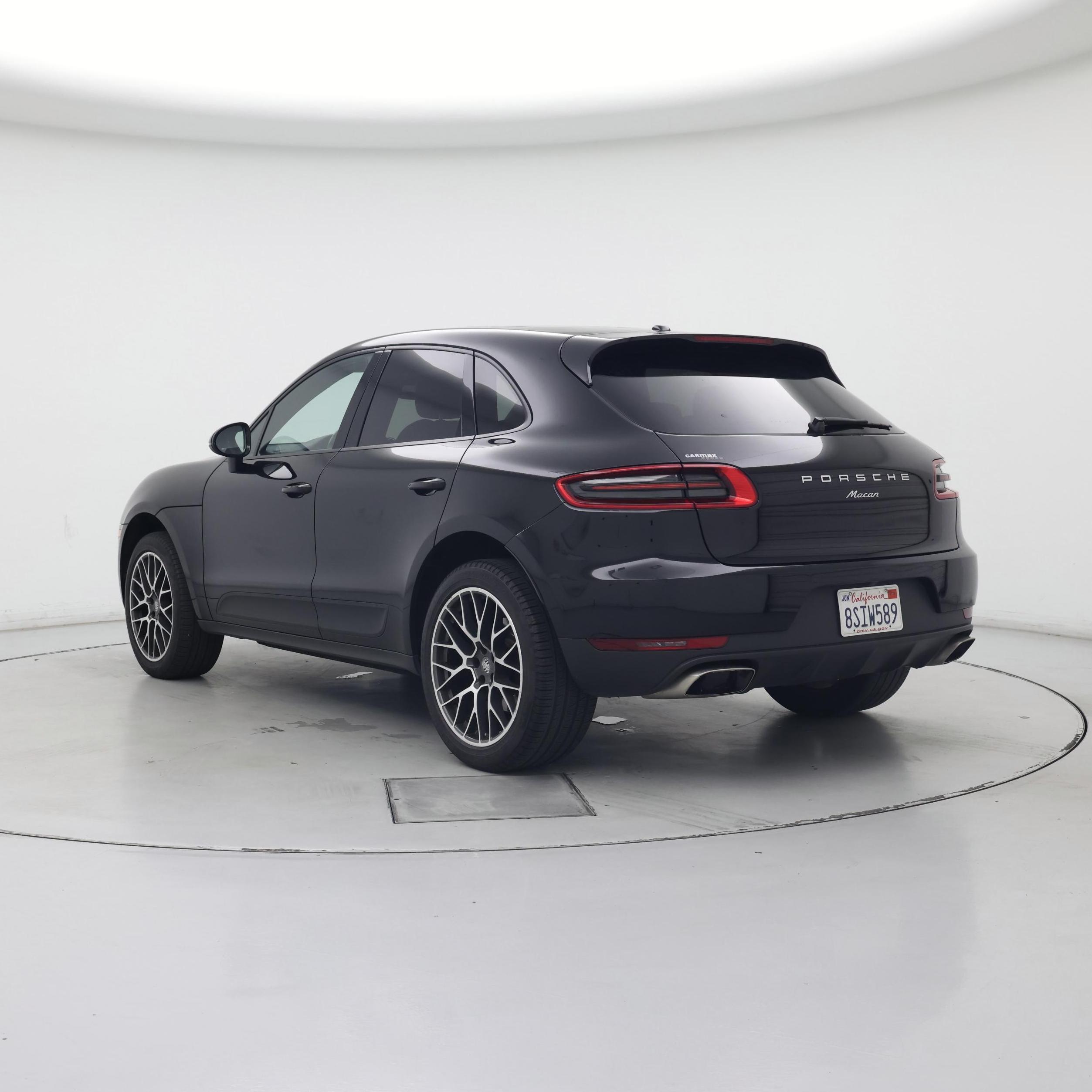 Thumbnail: 2017 Porsche Macan - 2
