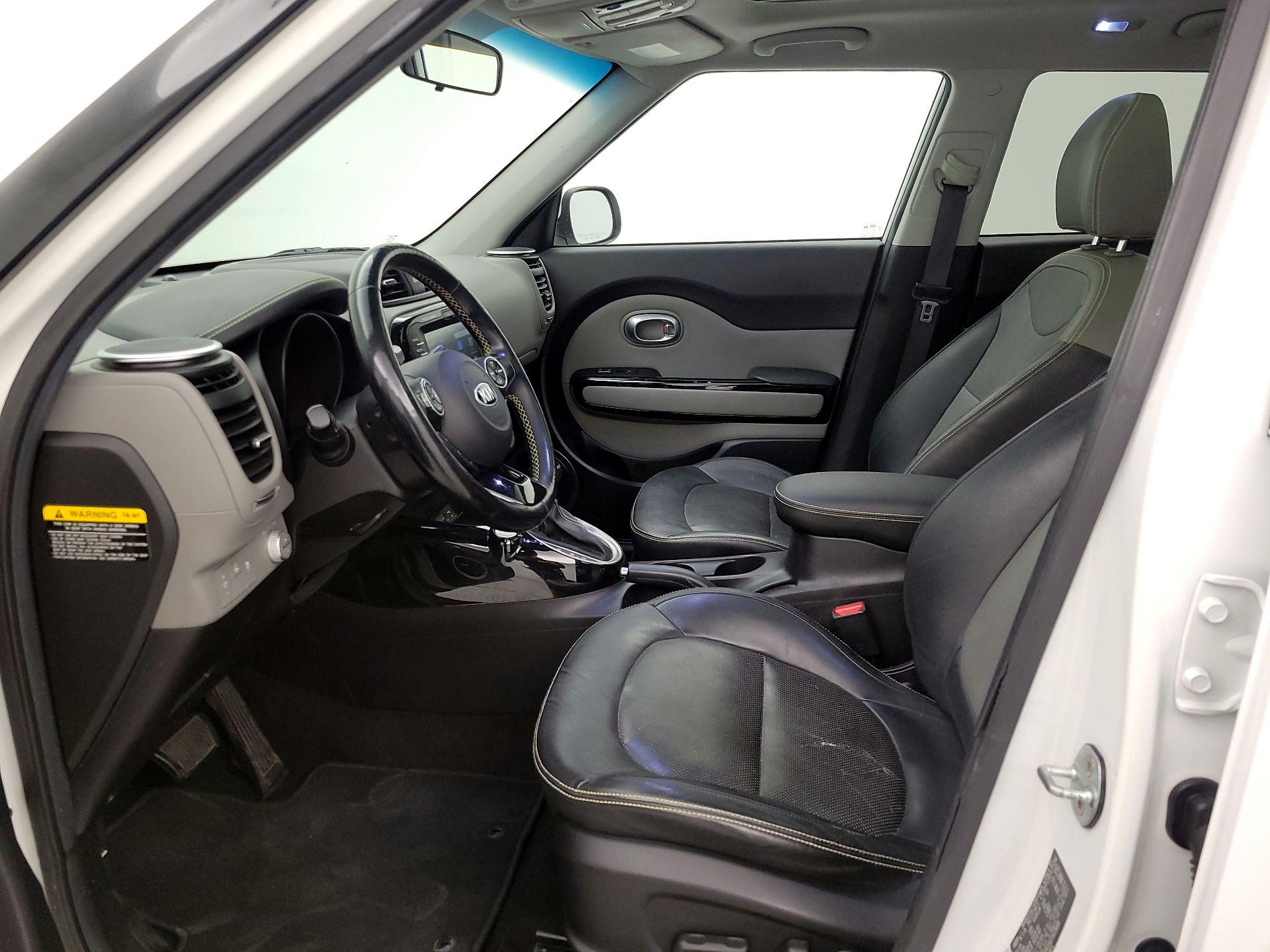 Thumbnail: 2016 Kia Soul - 11