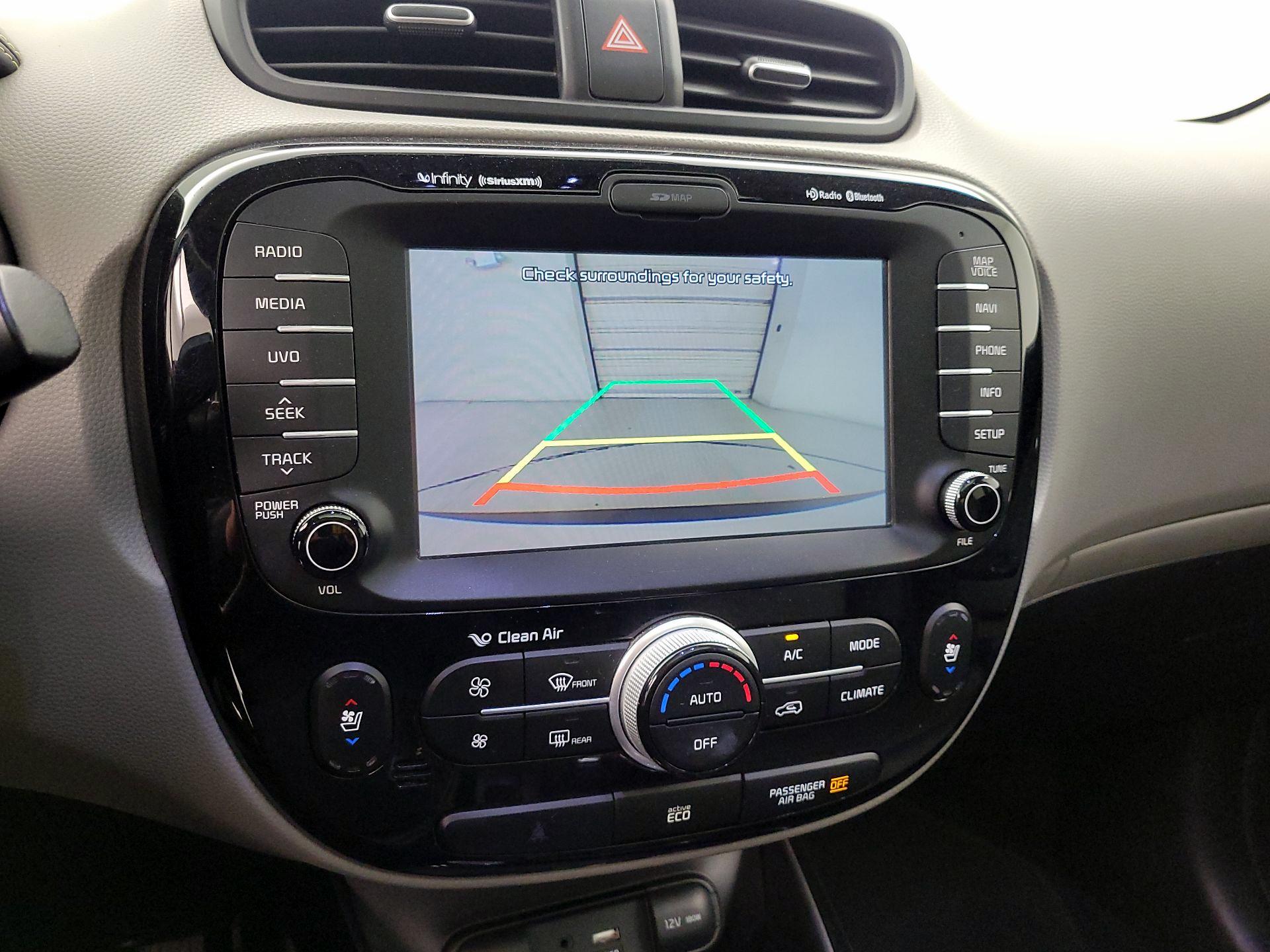 Thumbnail: 2016 Kia Soul - 15