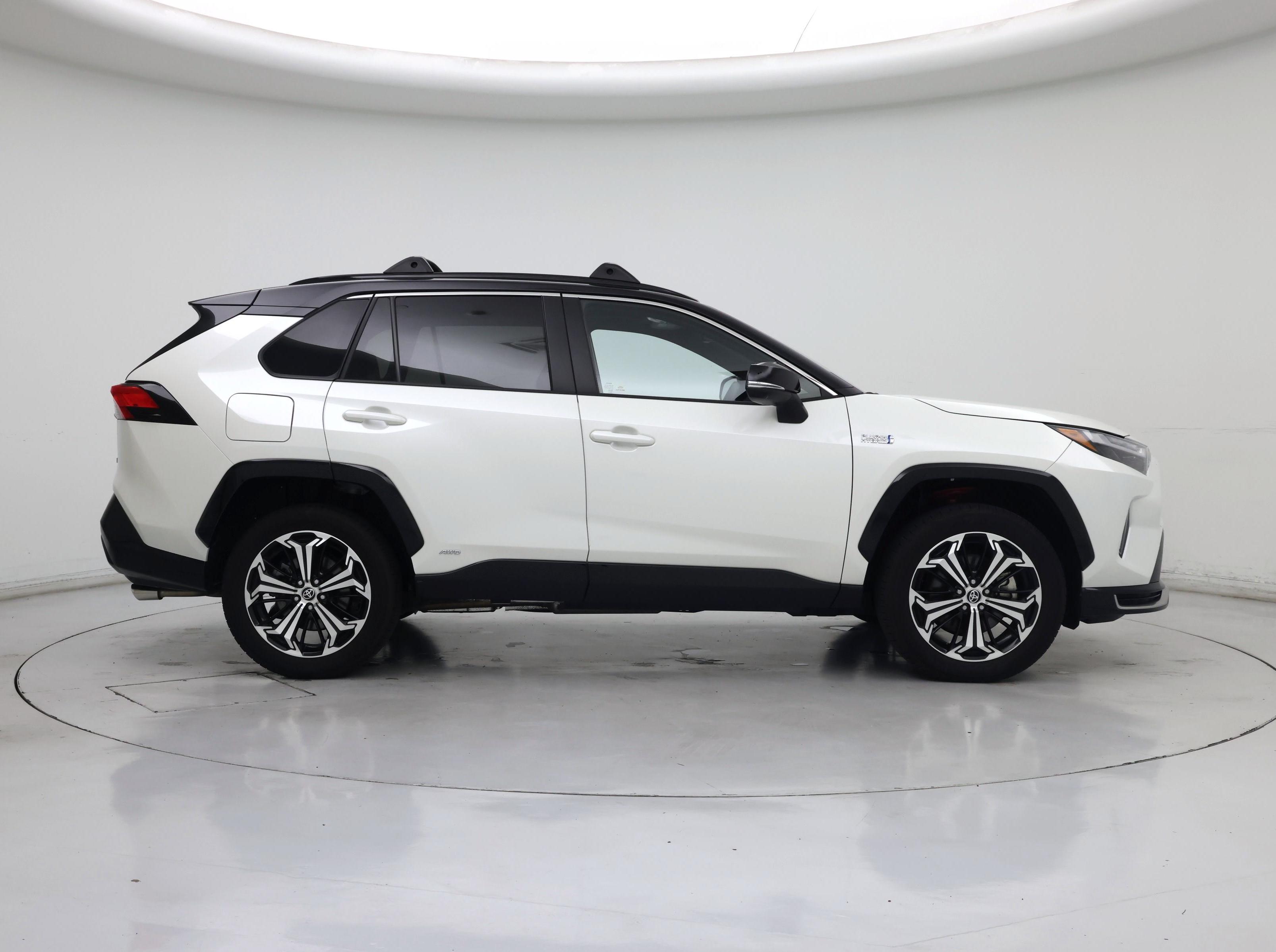 Thumbnail: 2022 Toyota RAV4 - 7