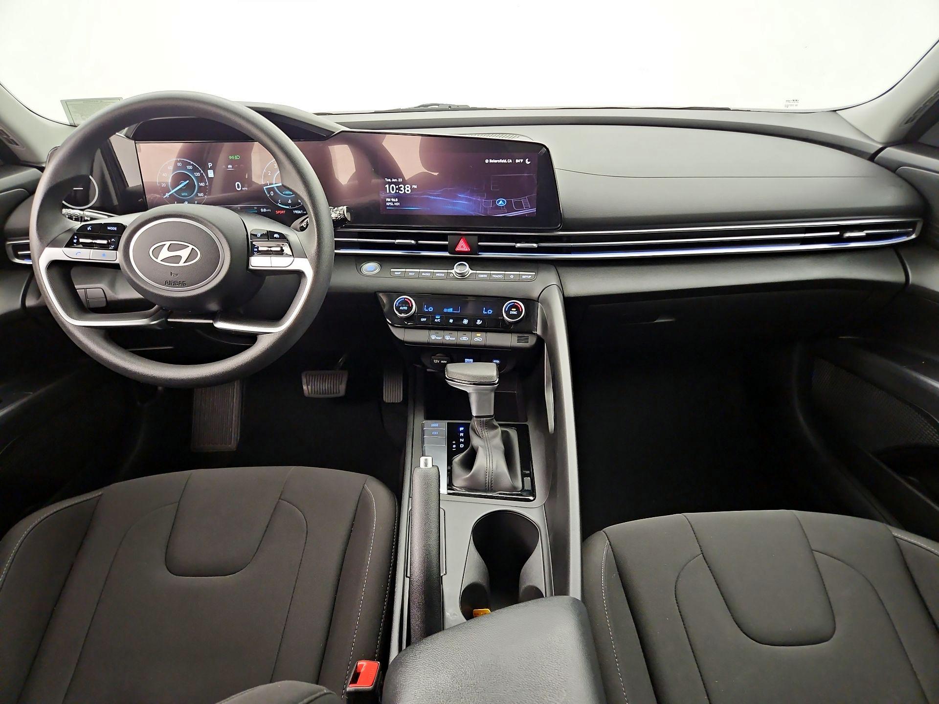 Thumbnail: 2024 Hyundai Elantra - 9