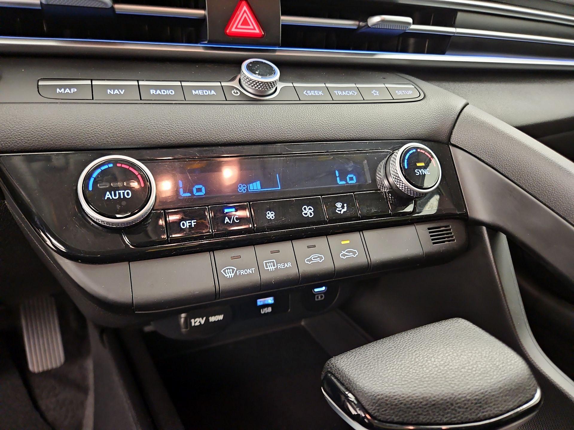 Thumbnail: 2024 Hyundai Elantra - 14