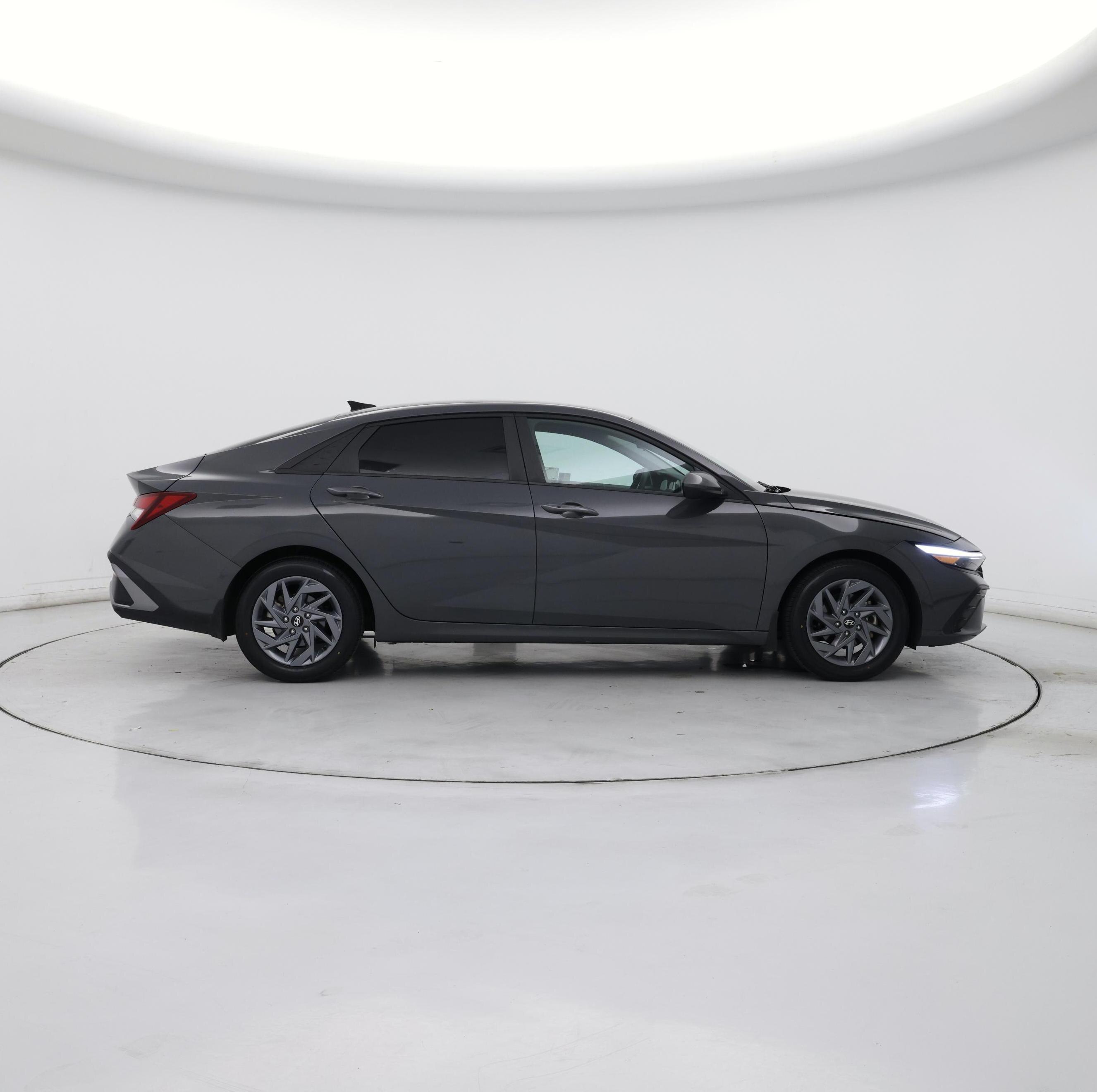 Thumbnail: 2024 Hyundai Elantra - 7
