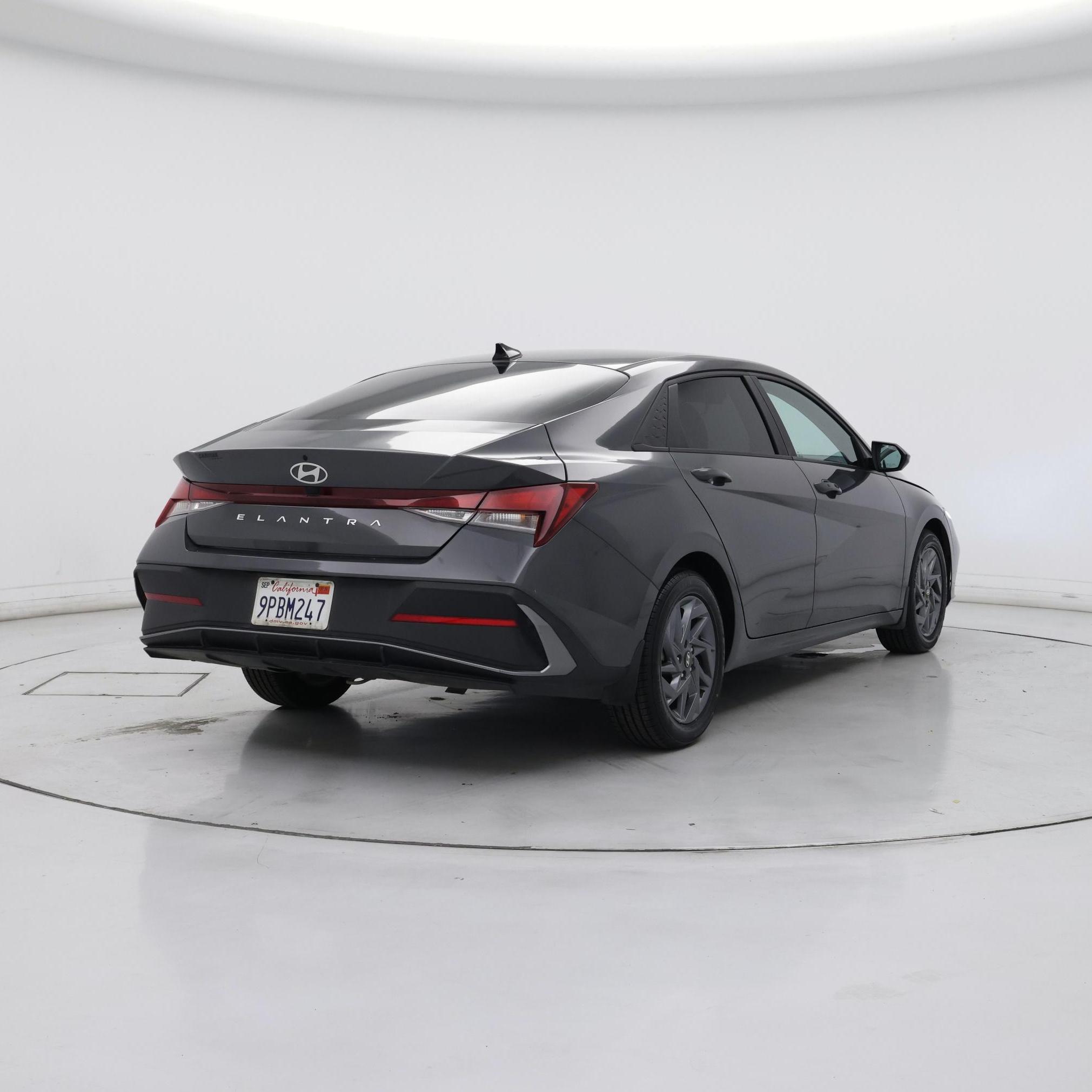 Thumbnail: 2024 Hyundai Elantra - 8