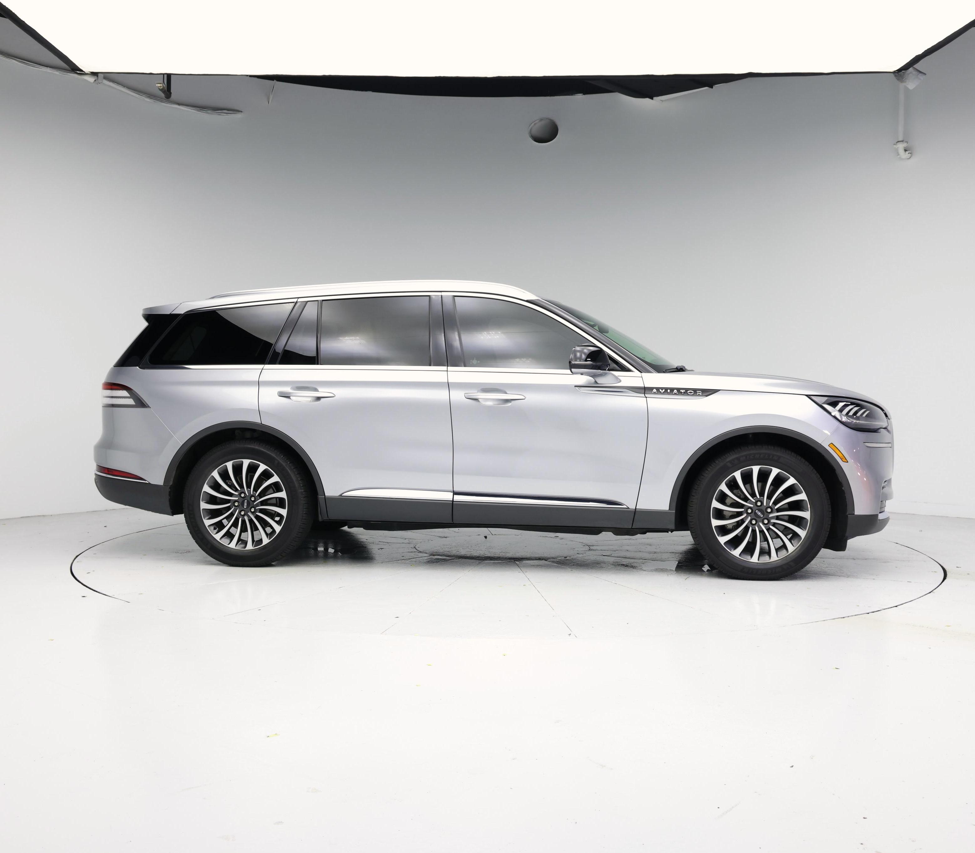 Thumbnail: 2022 Lincoln Aviator - 7
