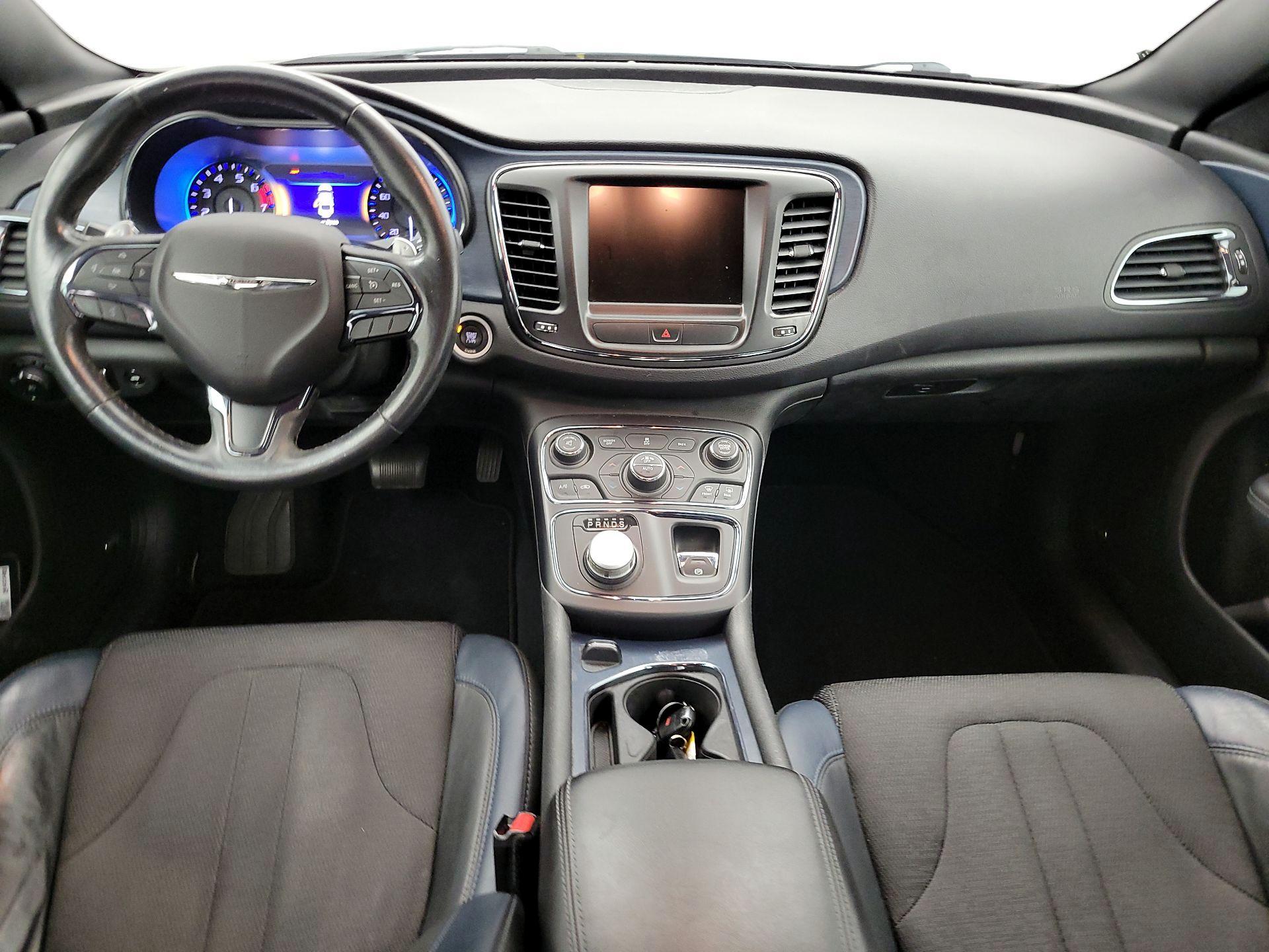 Thumbnail: 2015 Chrysler 200 - 9