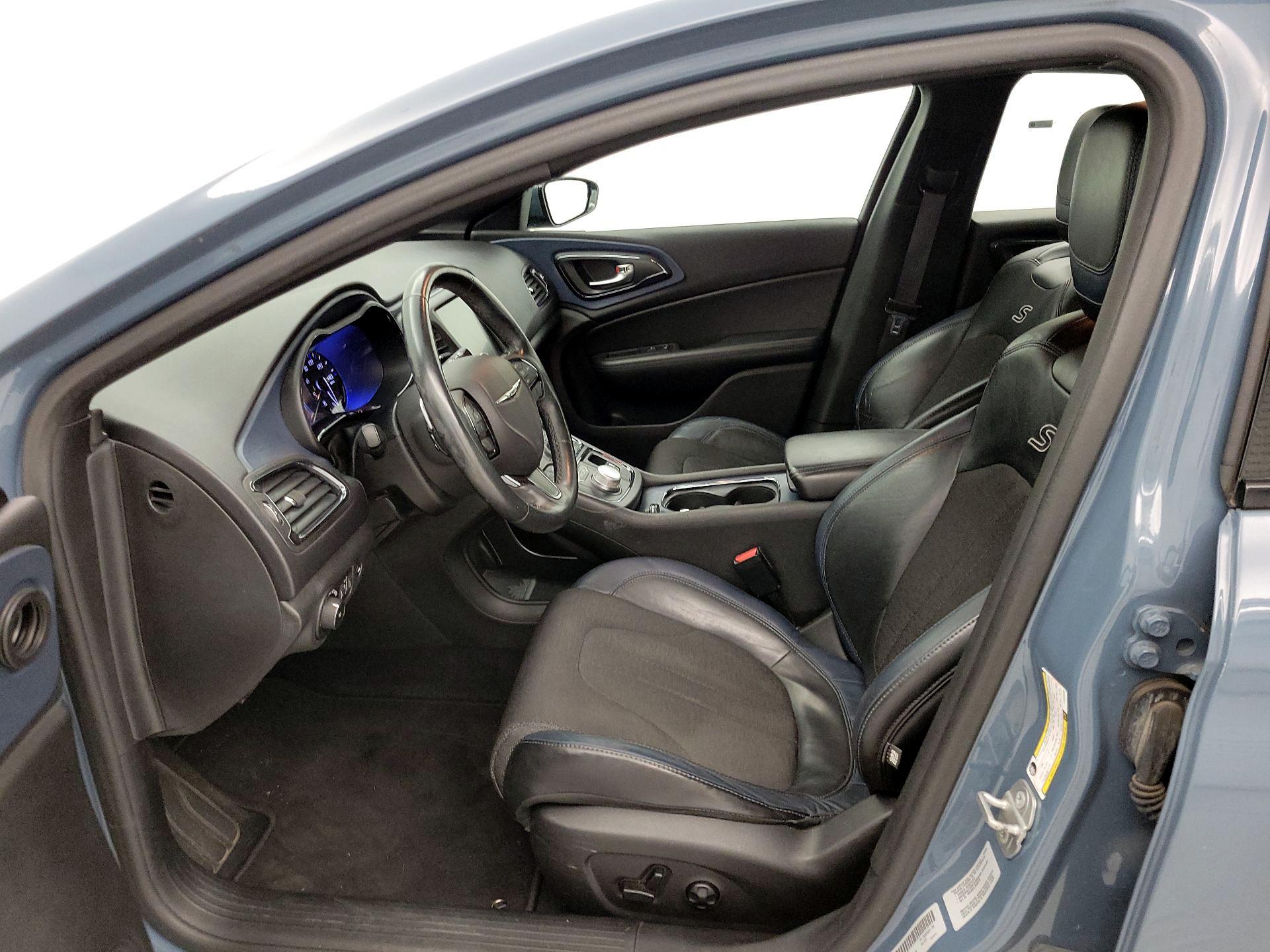 Thumbnail: 2015 Chrysler 200 - 11