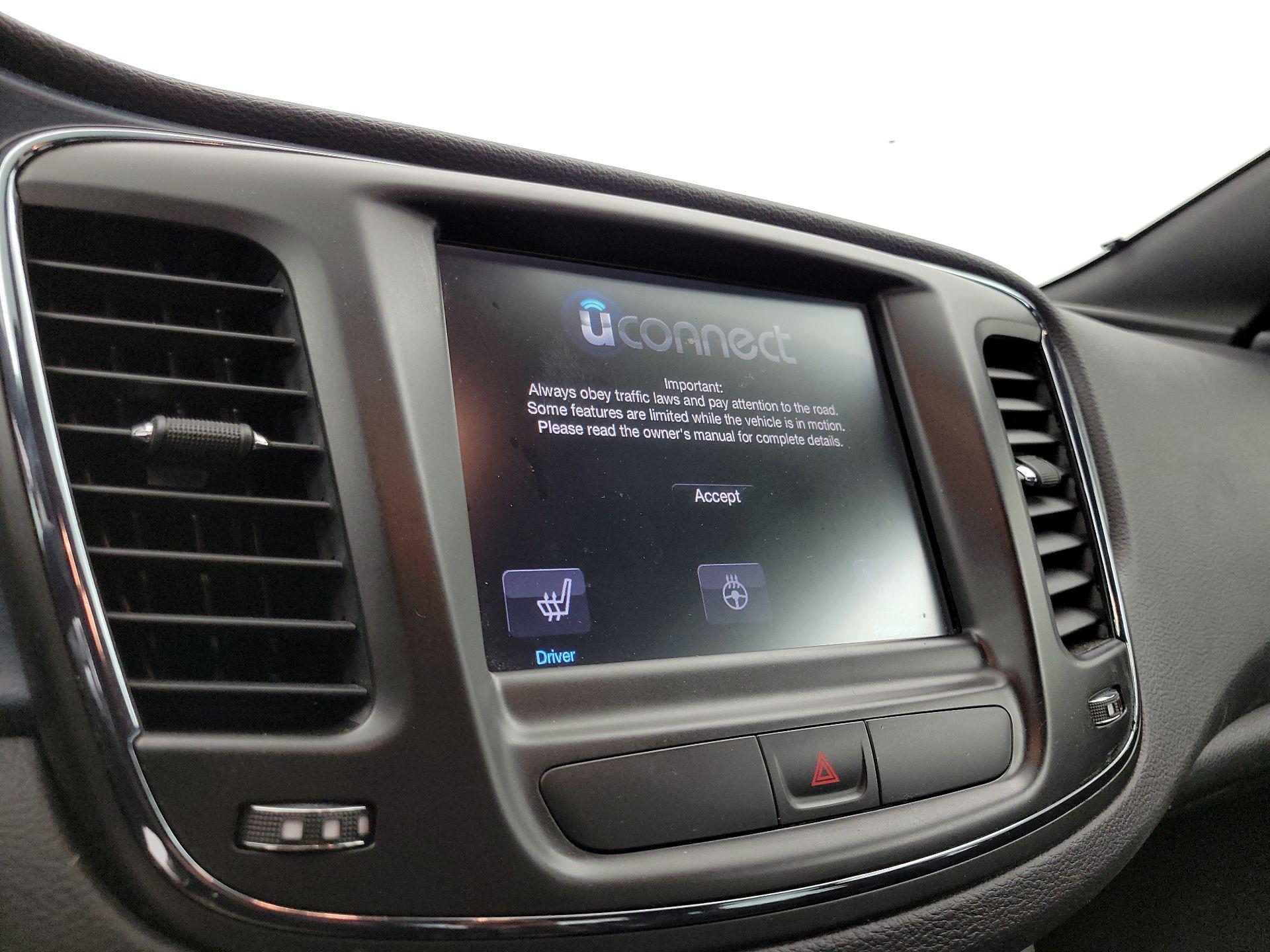 Thumbnail: 2015 Chrysler 200 - 16