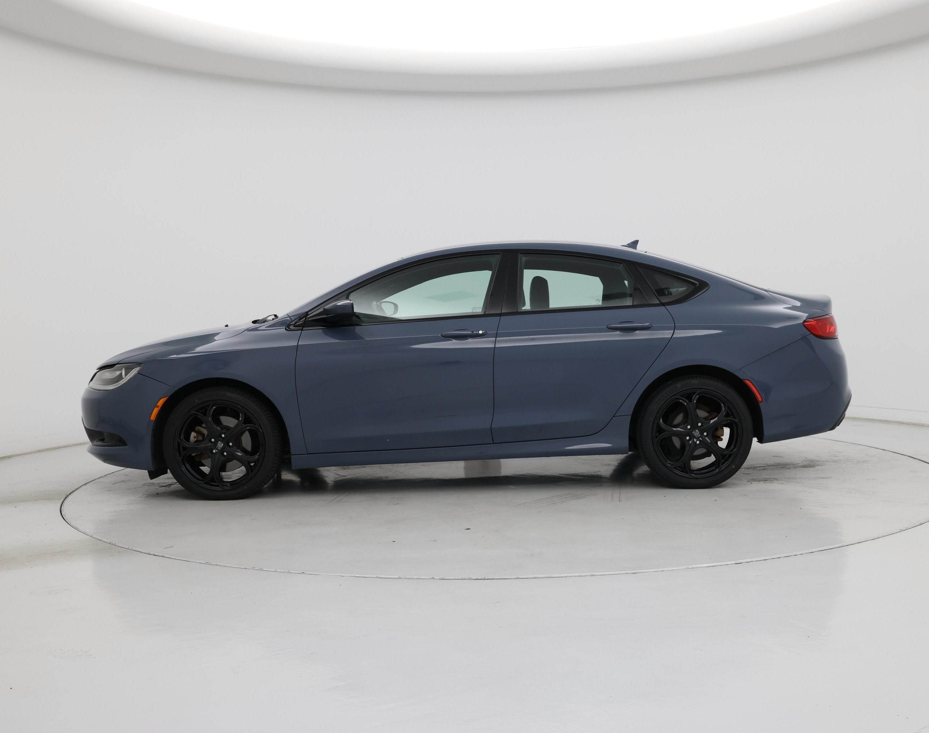 Thumbnail: 2015 Chrysler 200 - 3