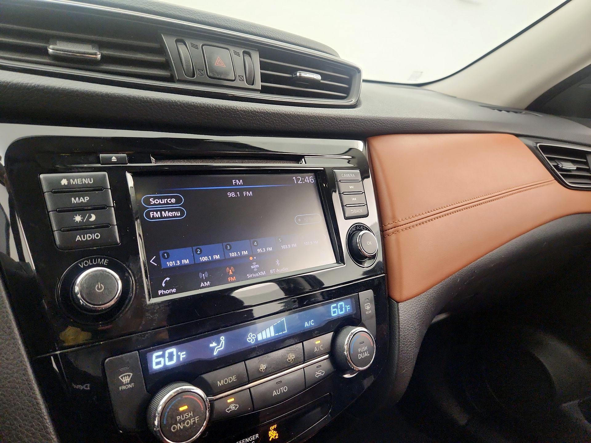 Thumbnail: 2018 Nissan Rogue - 16