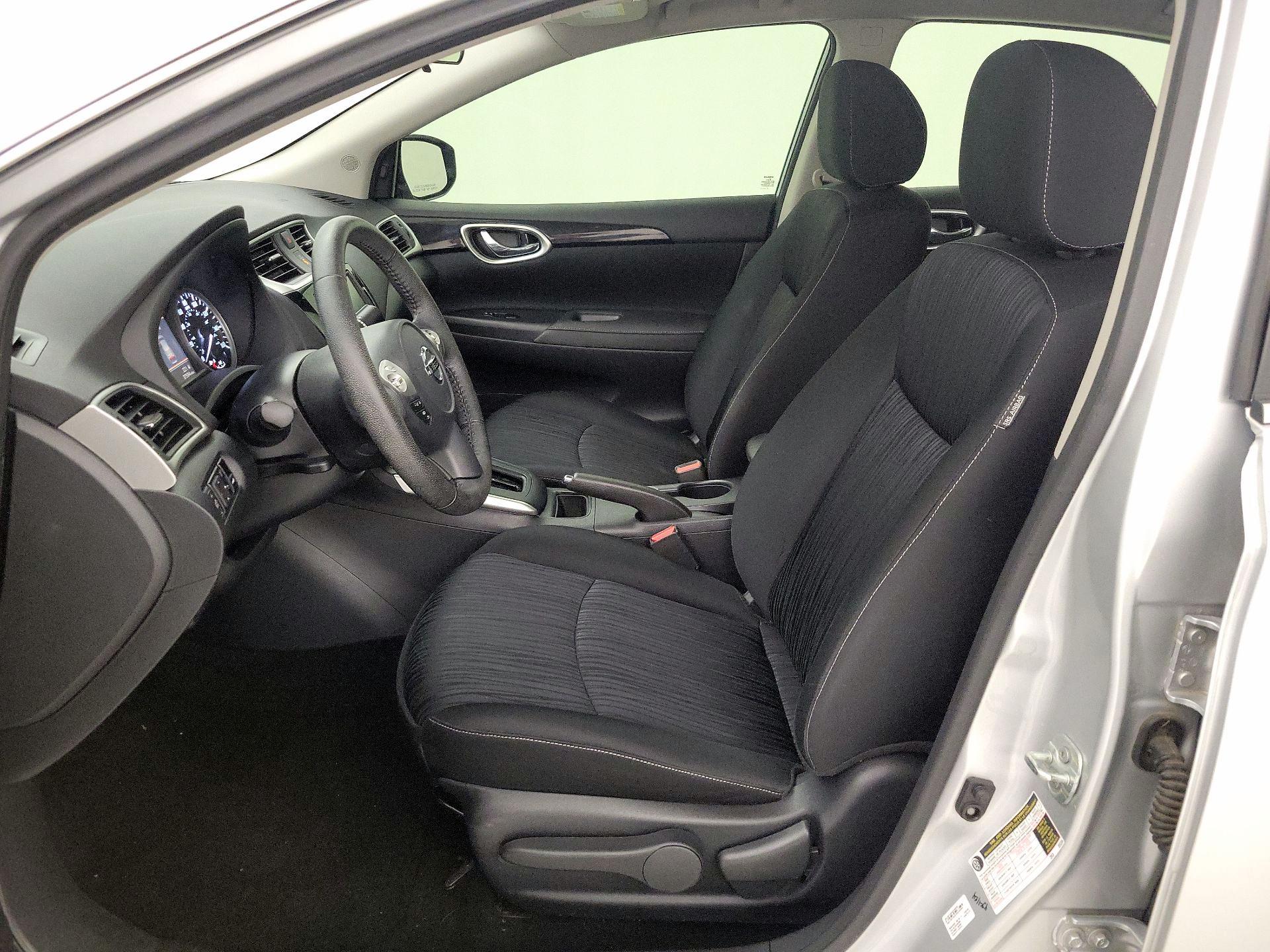 Thumbnail: 2019 Nissan Sentra - 11