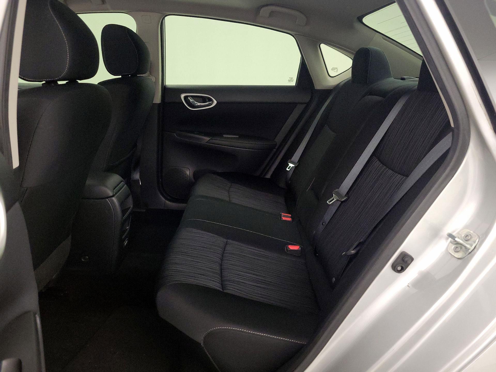Thumbnail: 2019 Nissan Sentra - 19