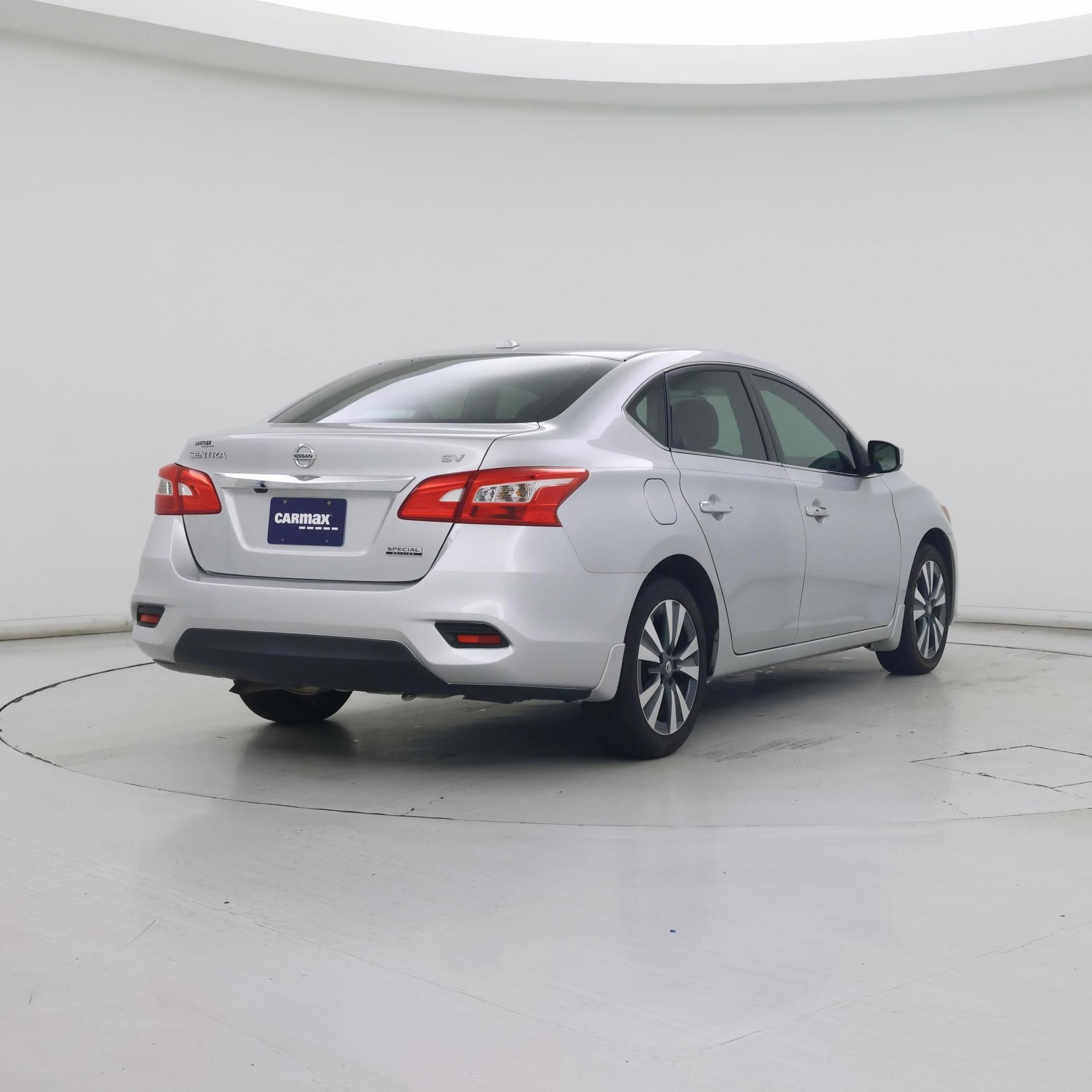 Thumbnail: 2019 Nissan Sentra - 8