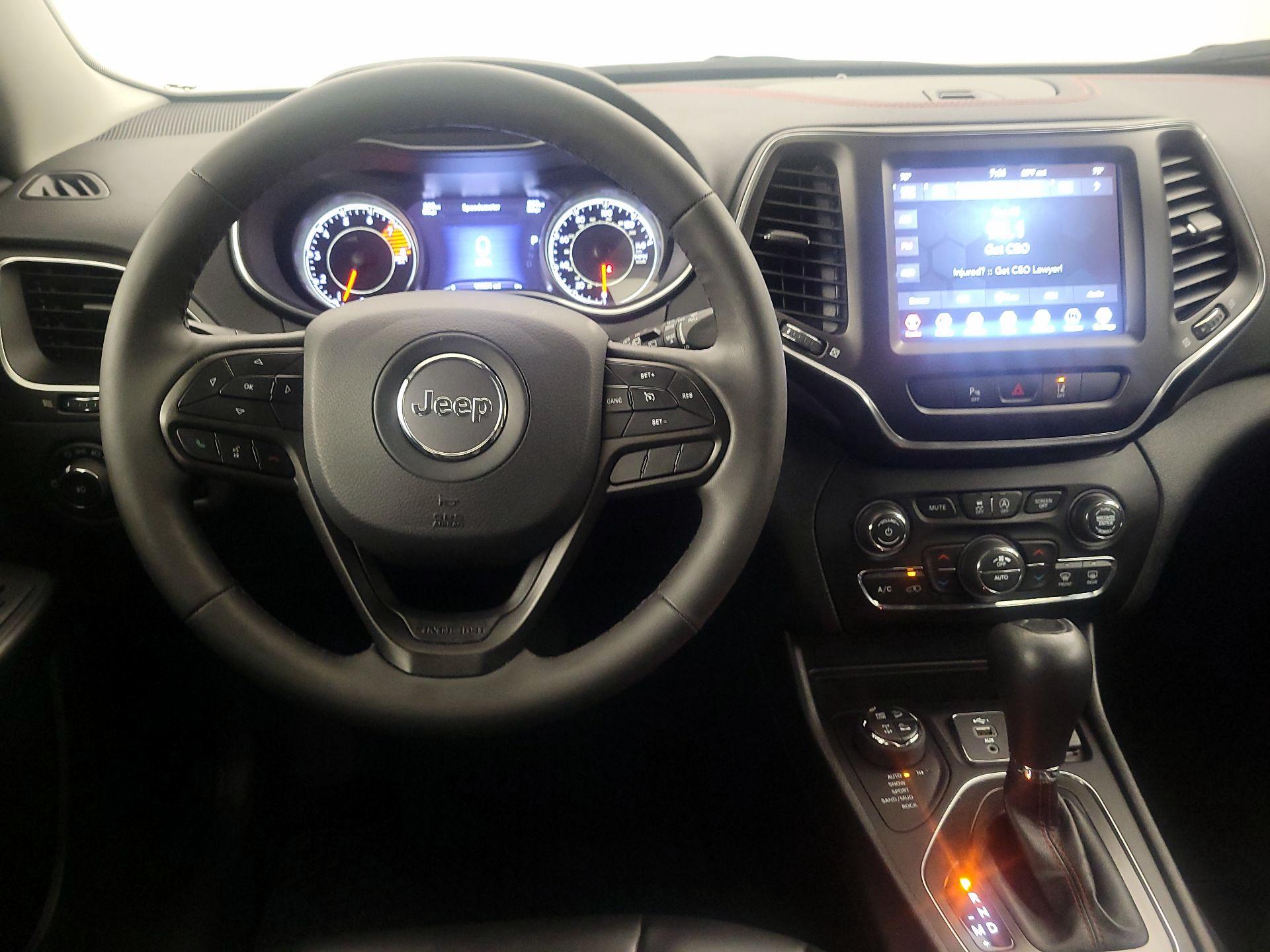 Thumbnail: 2022 Jeep Cherokee - 10