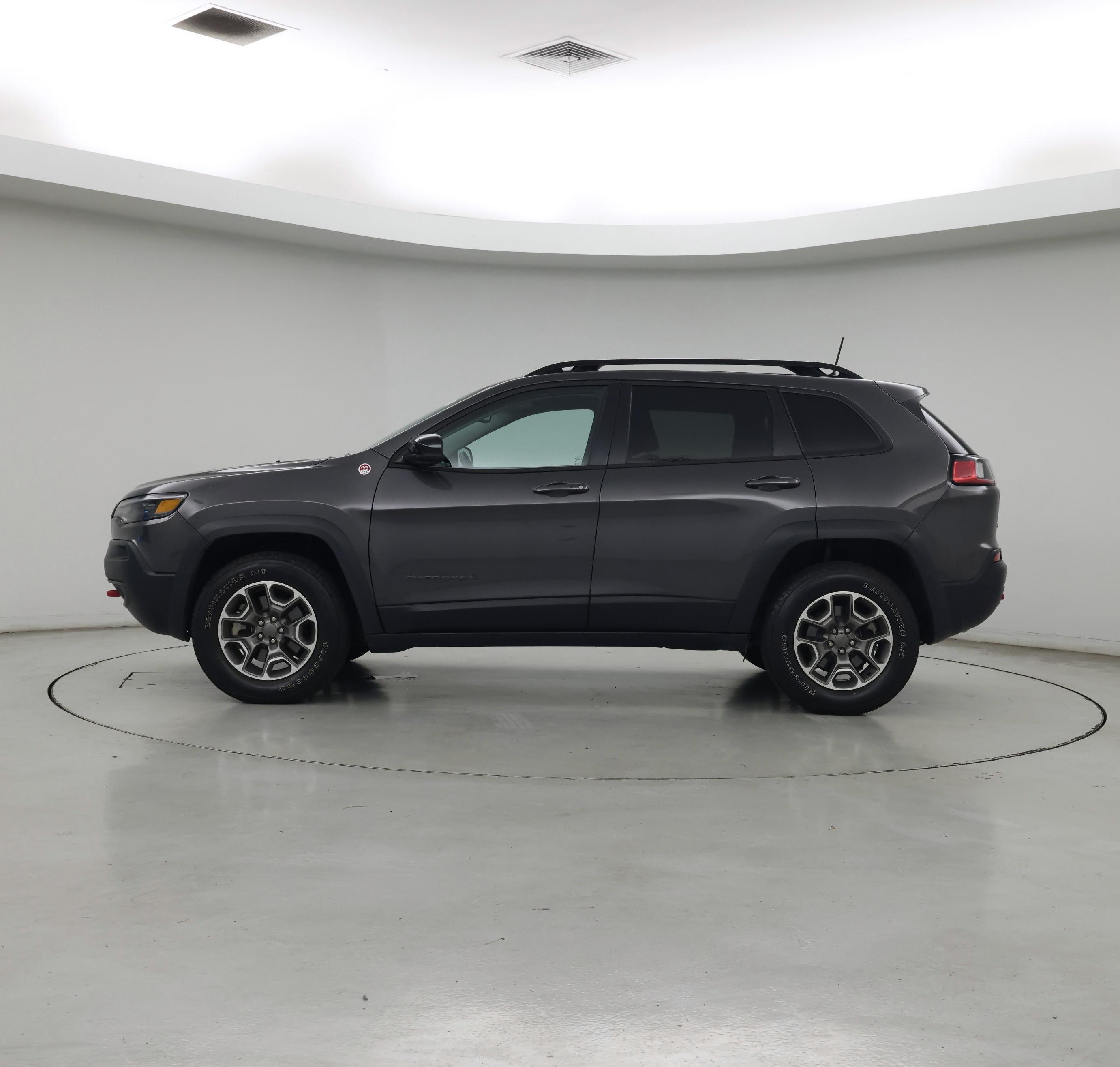 Thumbnail: 2022 Jeep Cherokee - 3