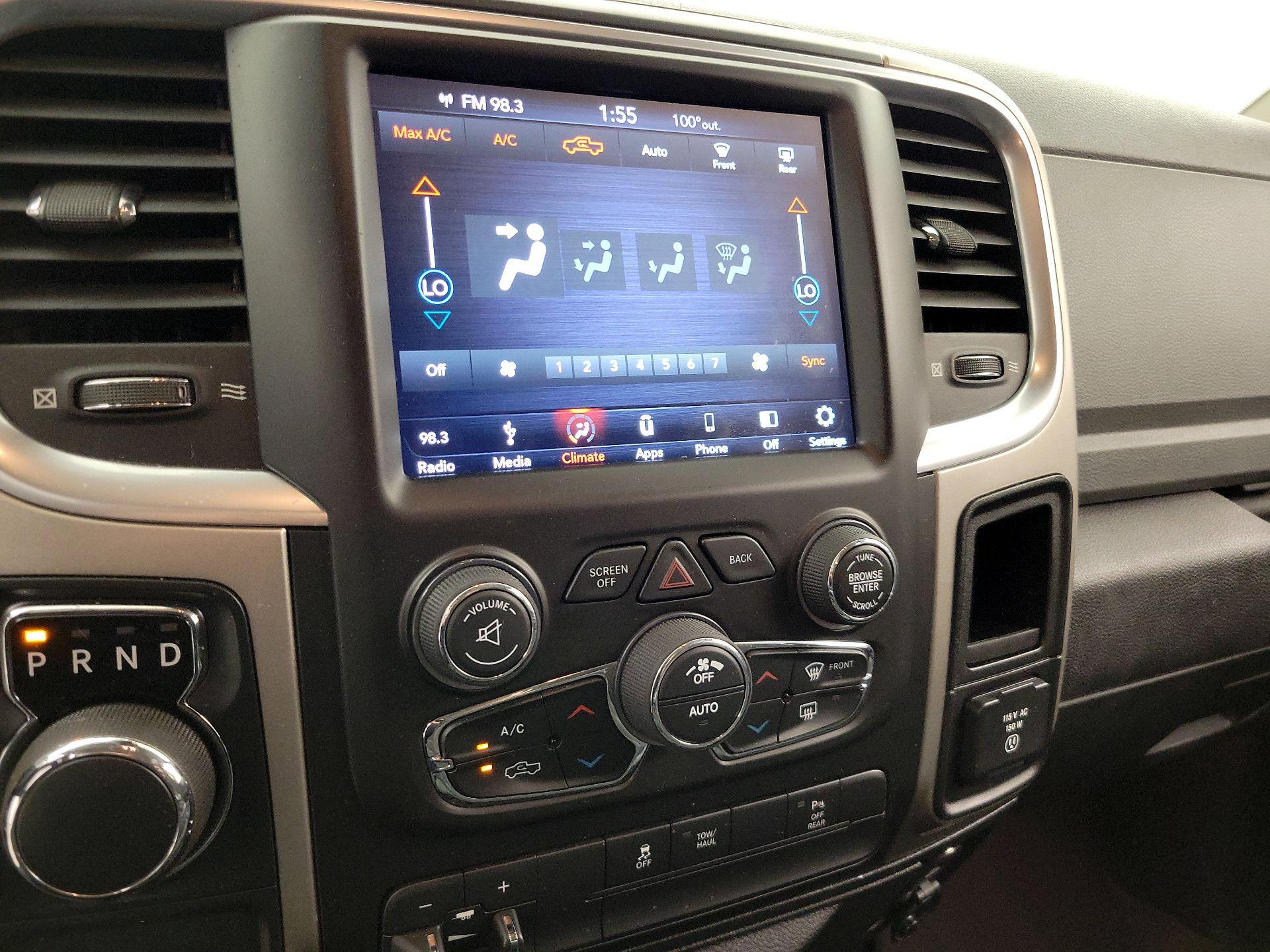 Thumbnail: 2019 RAM 1500 Classic - 16
