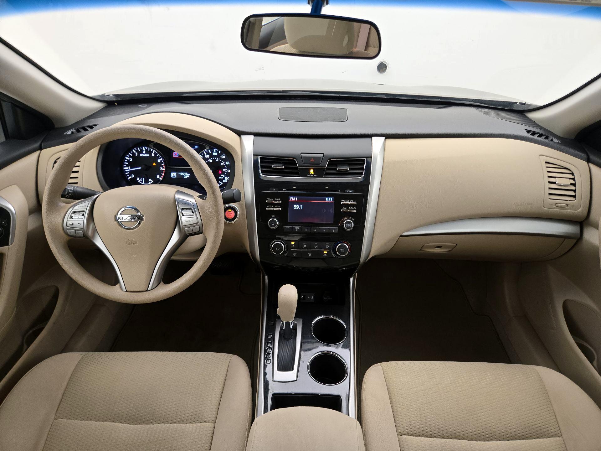 Thumbnail: 2014 Nissan Altima - 9