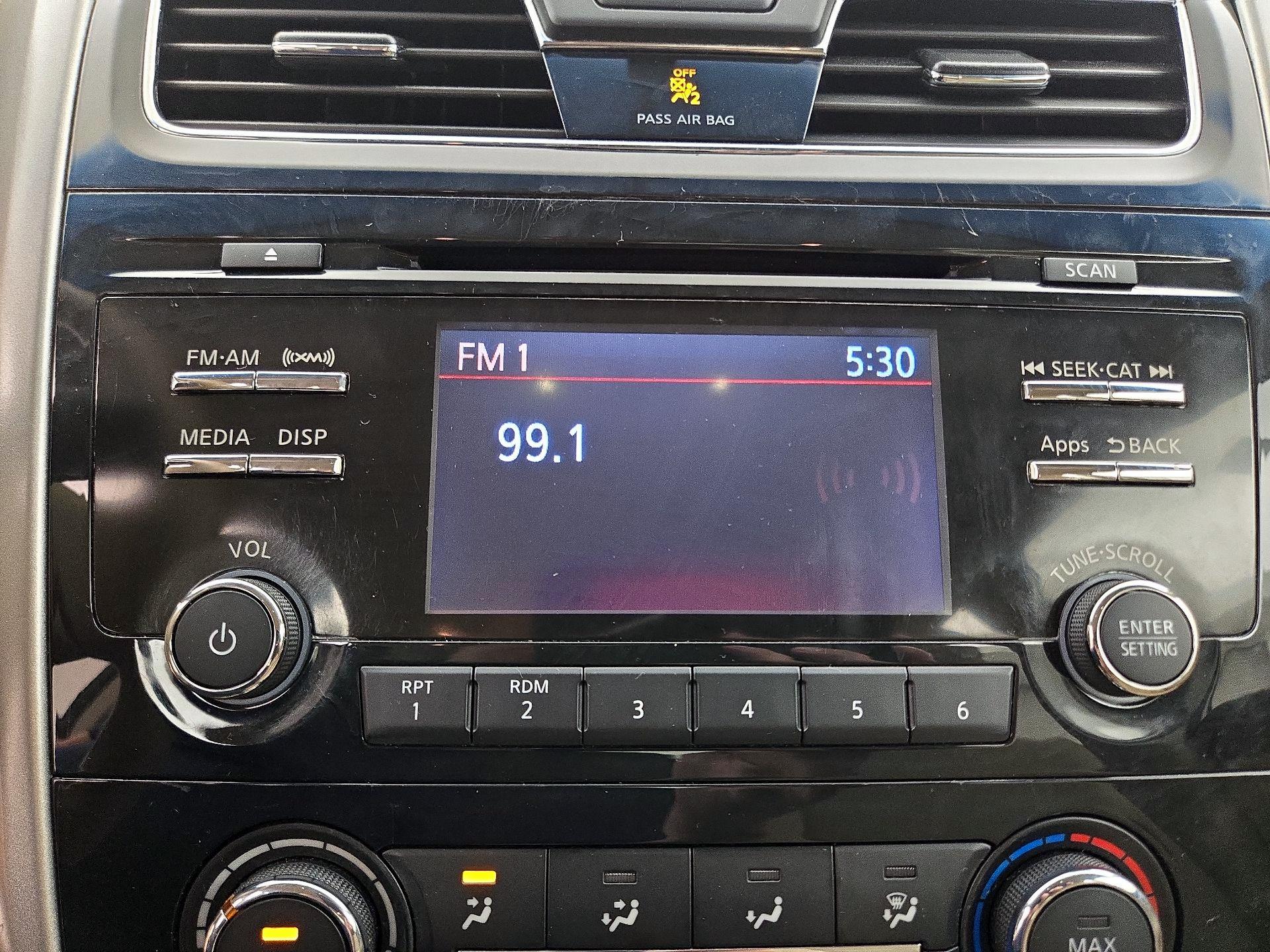 Thumbnail: 2014 Nissan Altima - 15