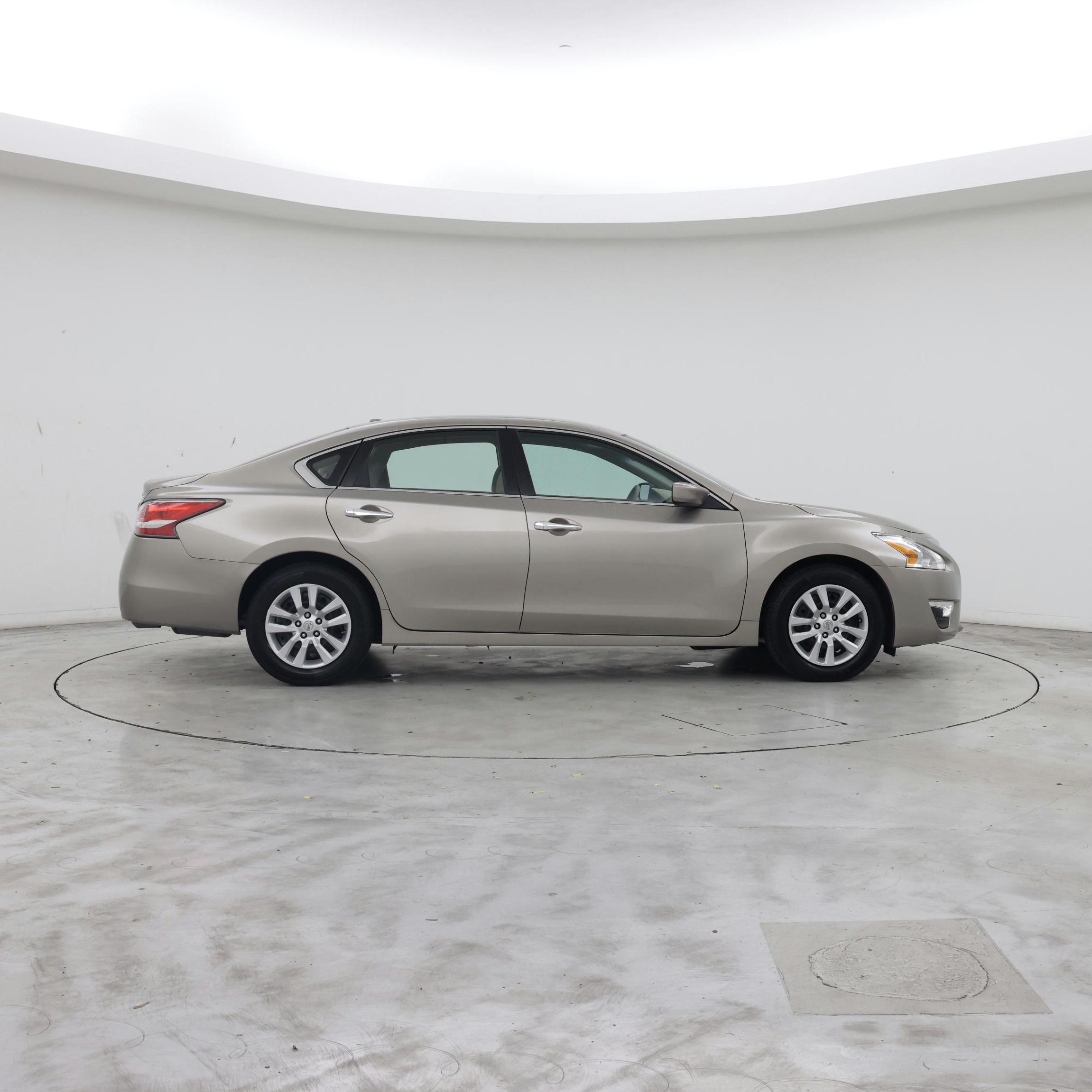 Thumbnail: 2014 Nissan Altima - 7