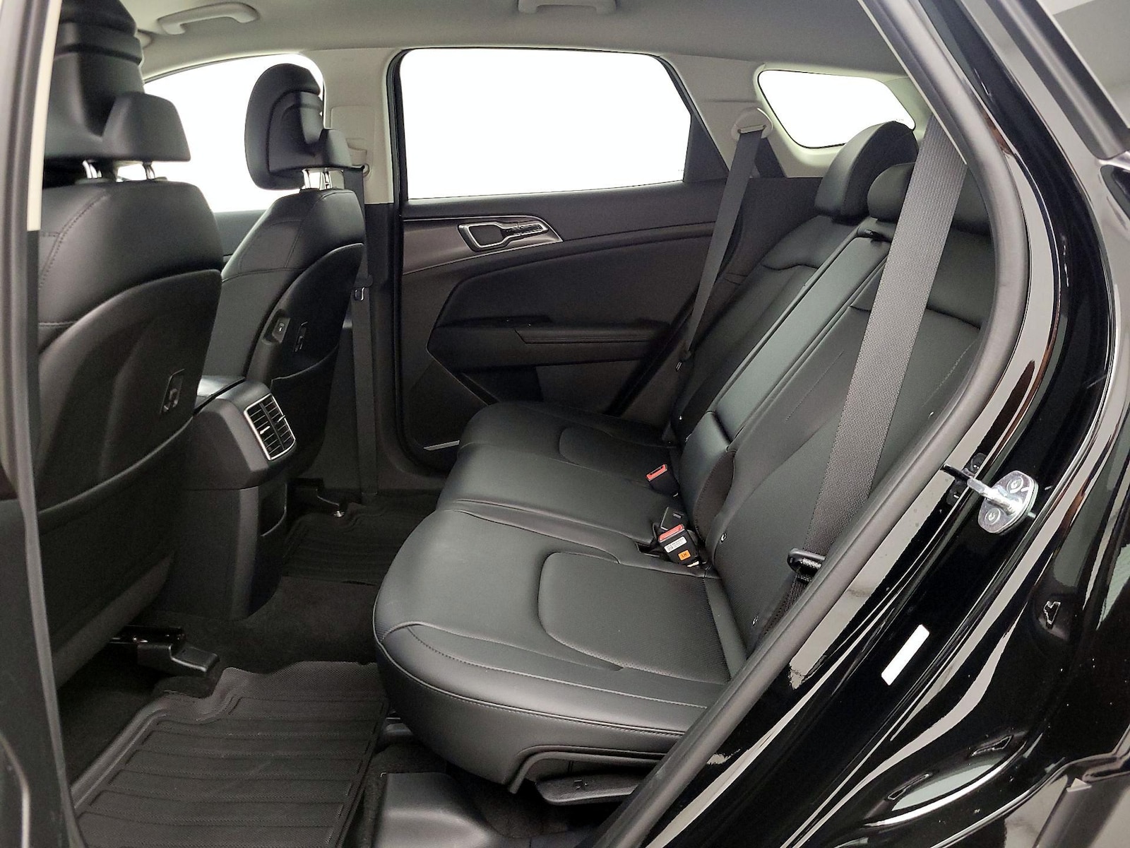 2024 Kia Sportage EX - Photo 21