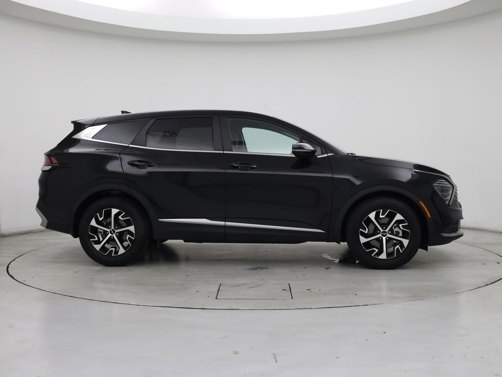 2024 Kia Sportage EX - Photo 8