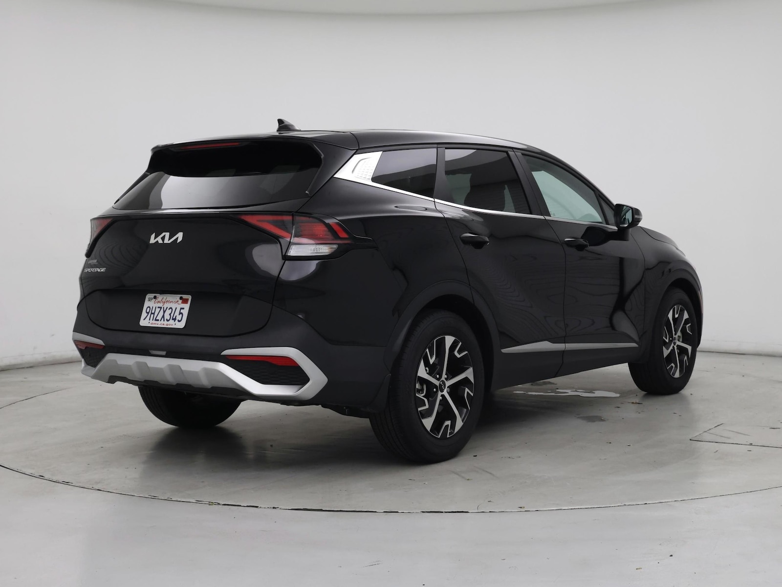 2024 Kia Sportage EX - Photo 9