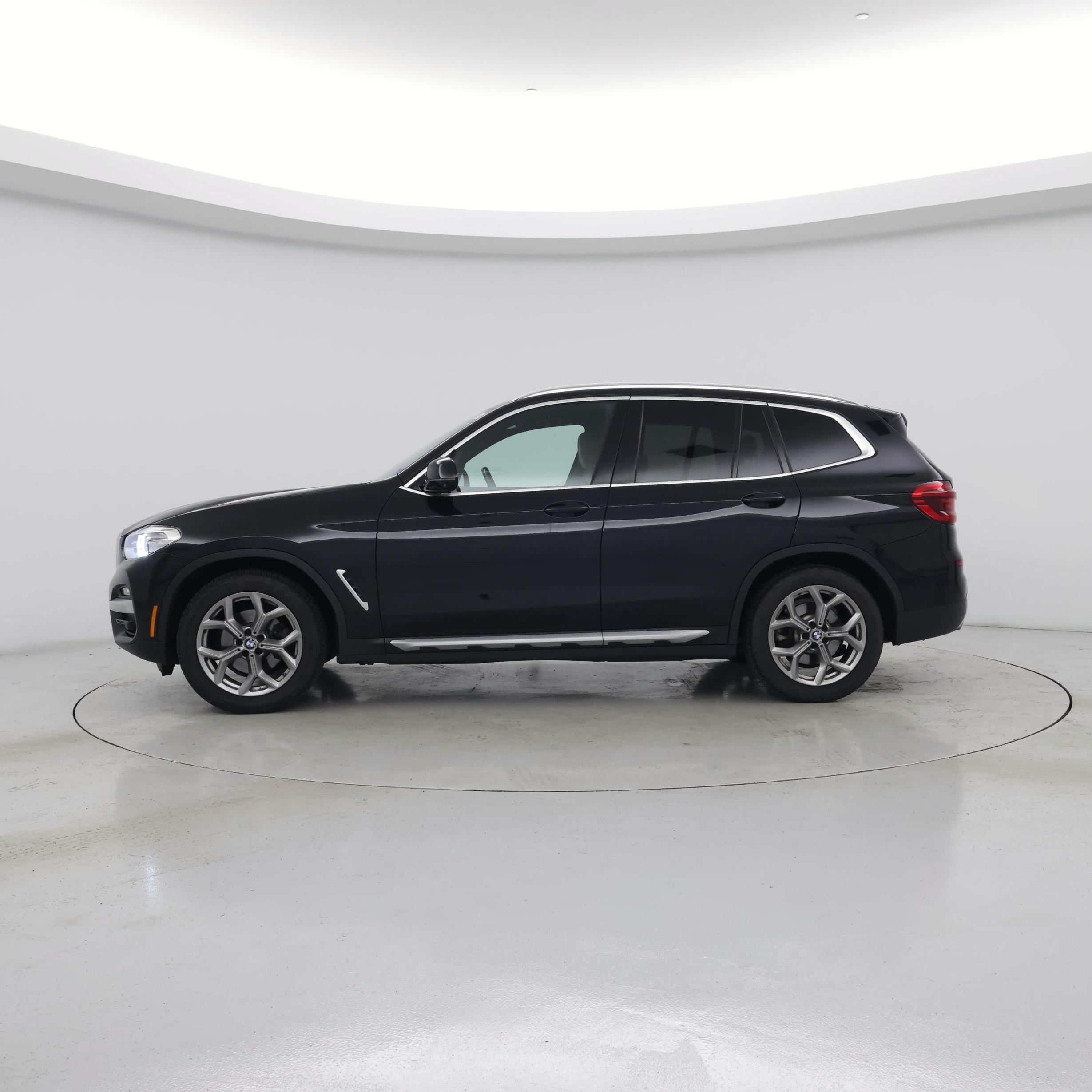 Thumbnail: 2021 BMW X3 - 3