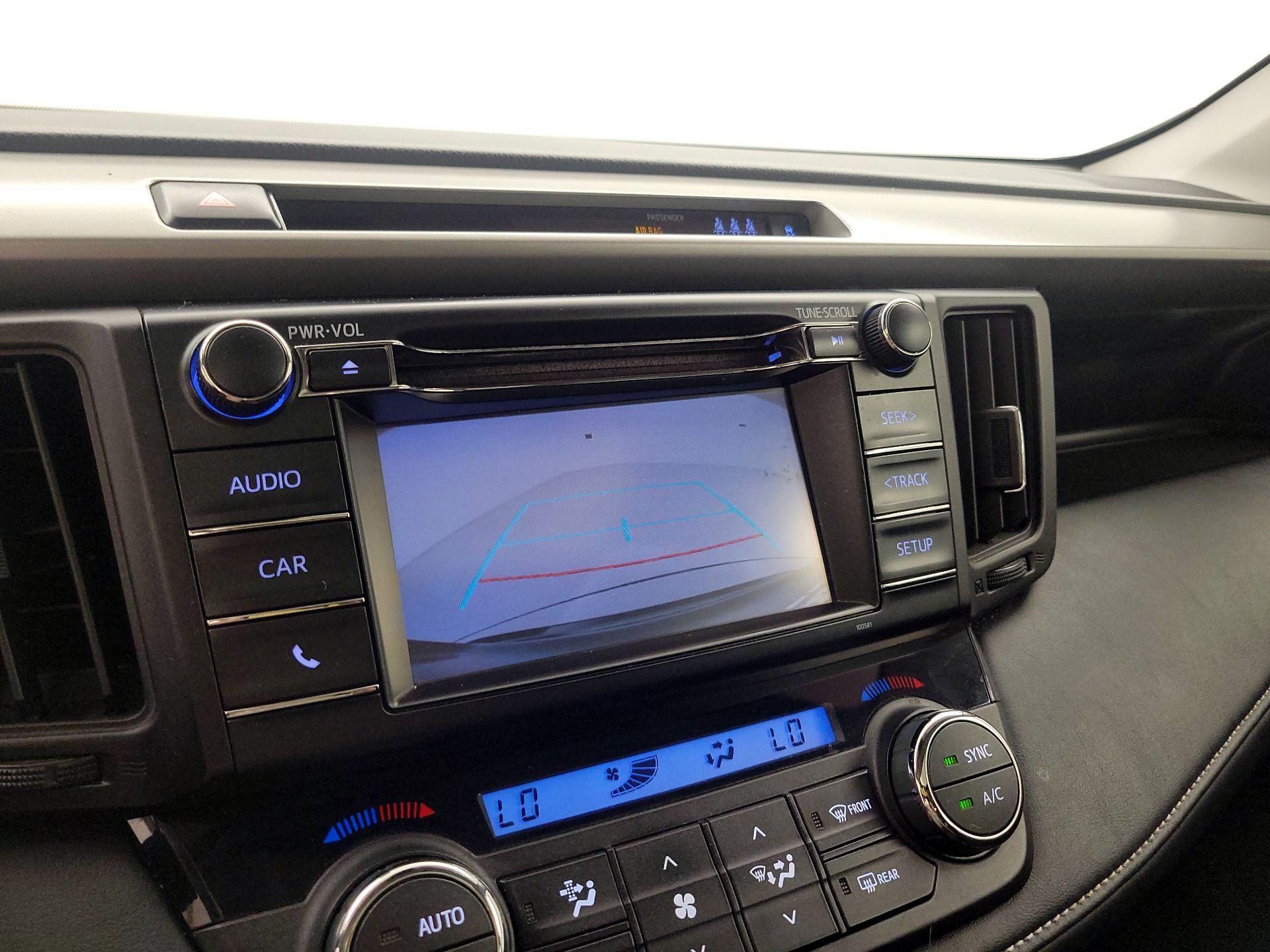Thumbnail: 2018 Toyota RAV4 - 14