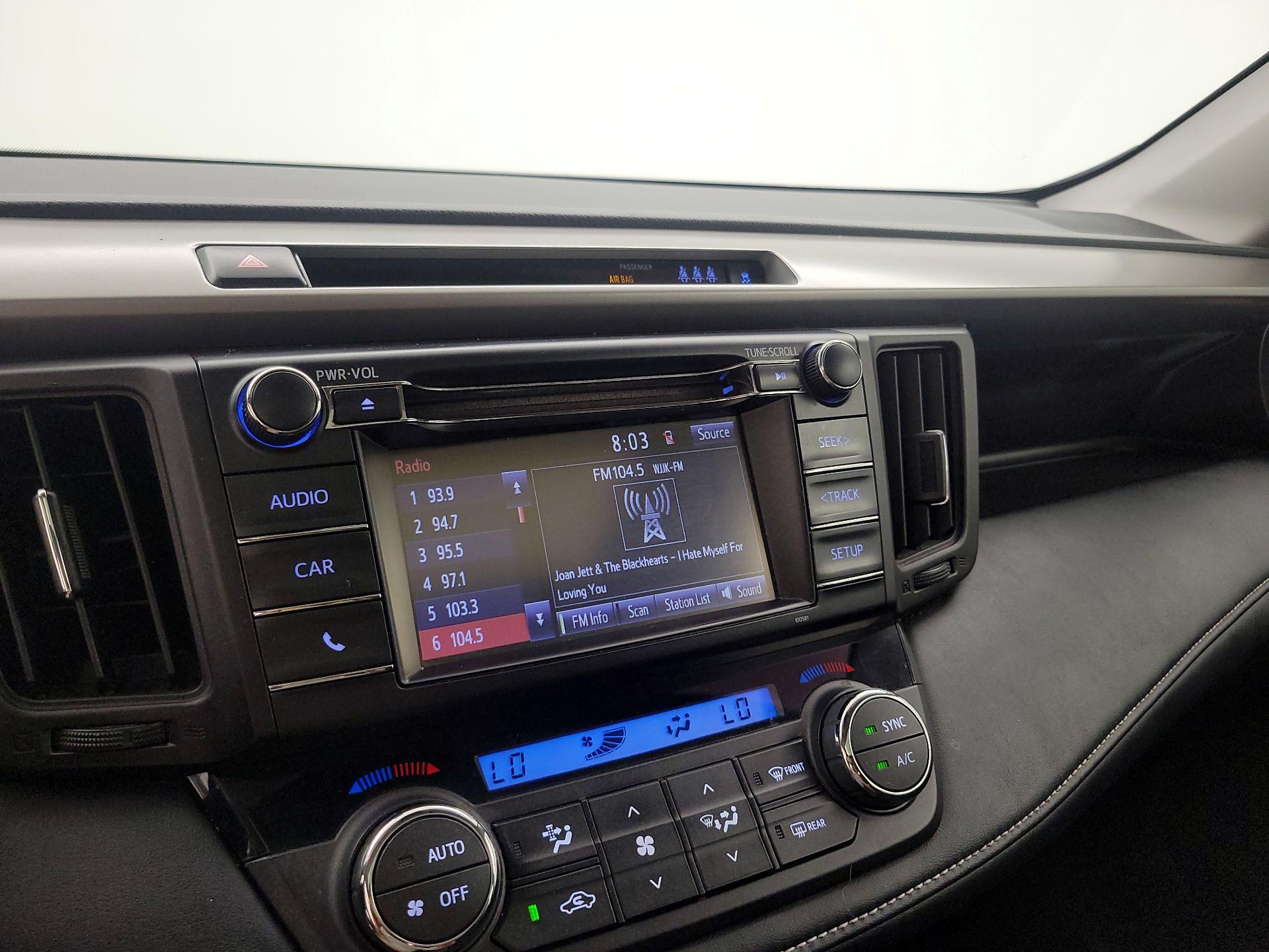 Thumbnail: 2018 Toyota RAV4 - 15