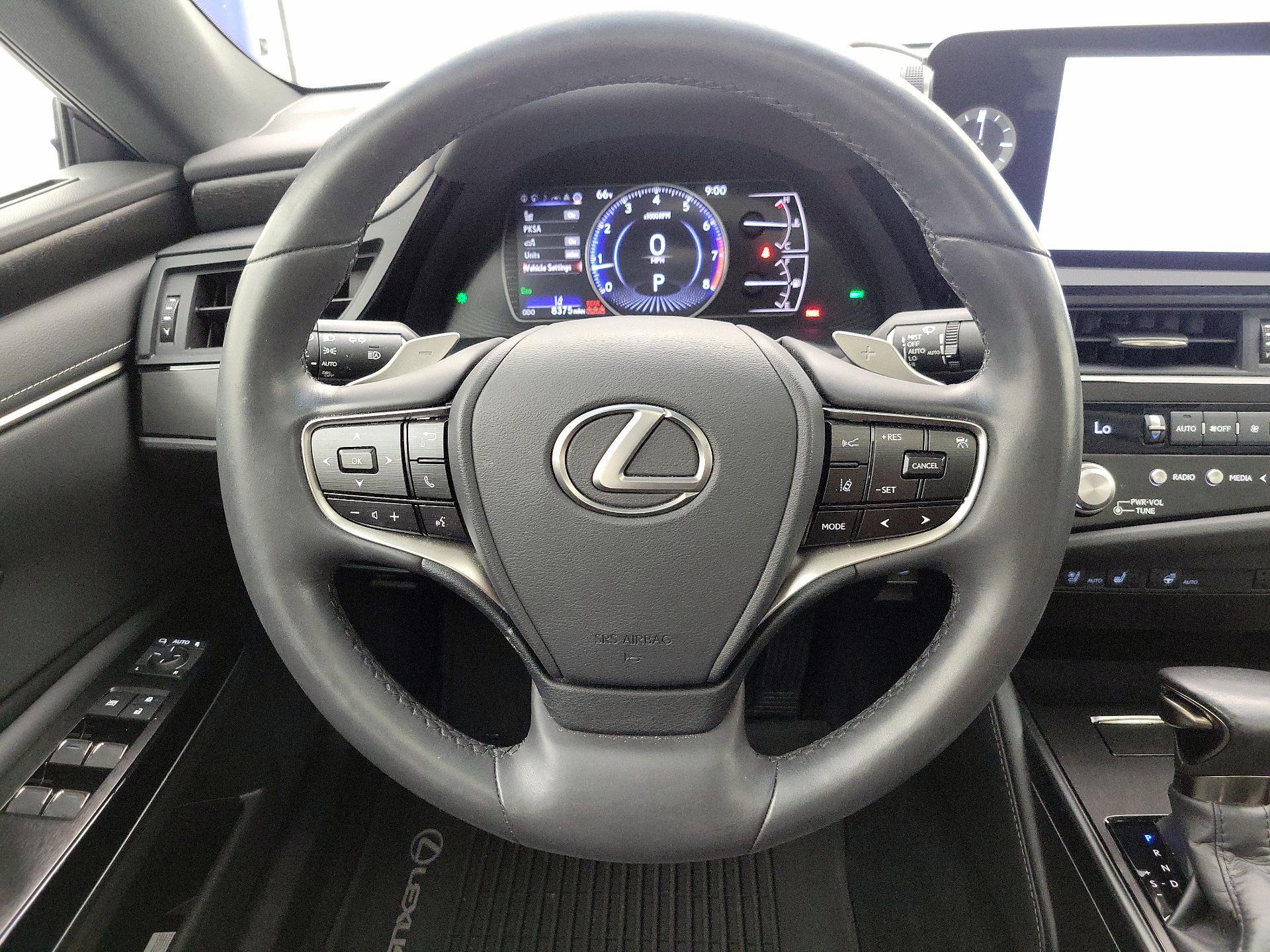 Thumbnail: 2023 Lexus ES - 10