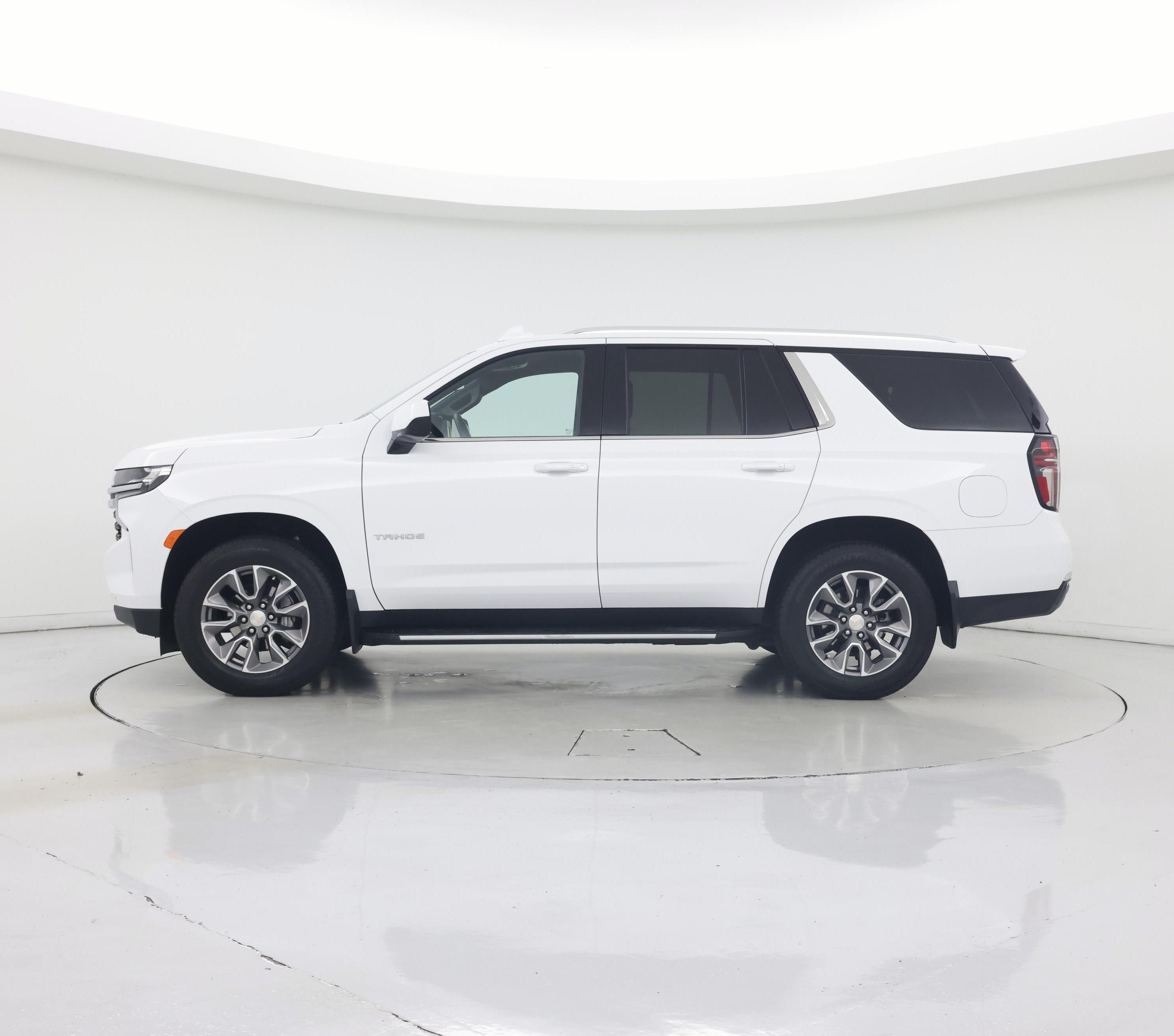 Thumbnail: 2024 Chevrolet Tahoe - 3