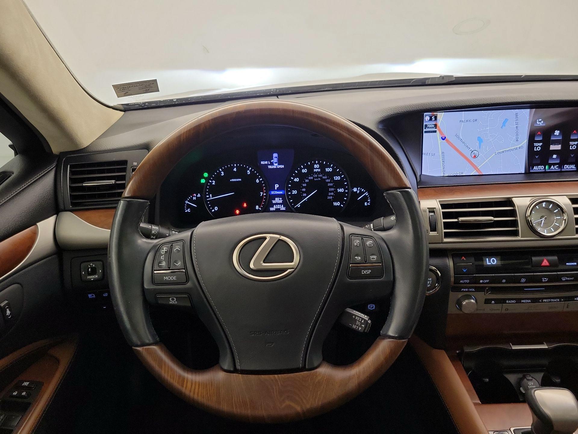 Thumbnail: 2016 Lexus LS - 10