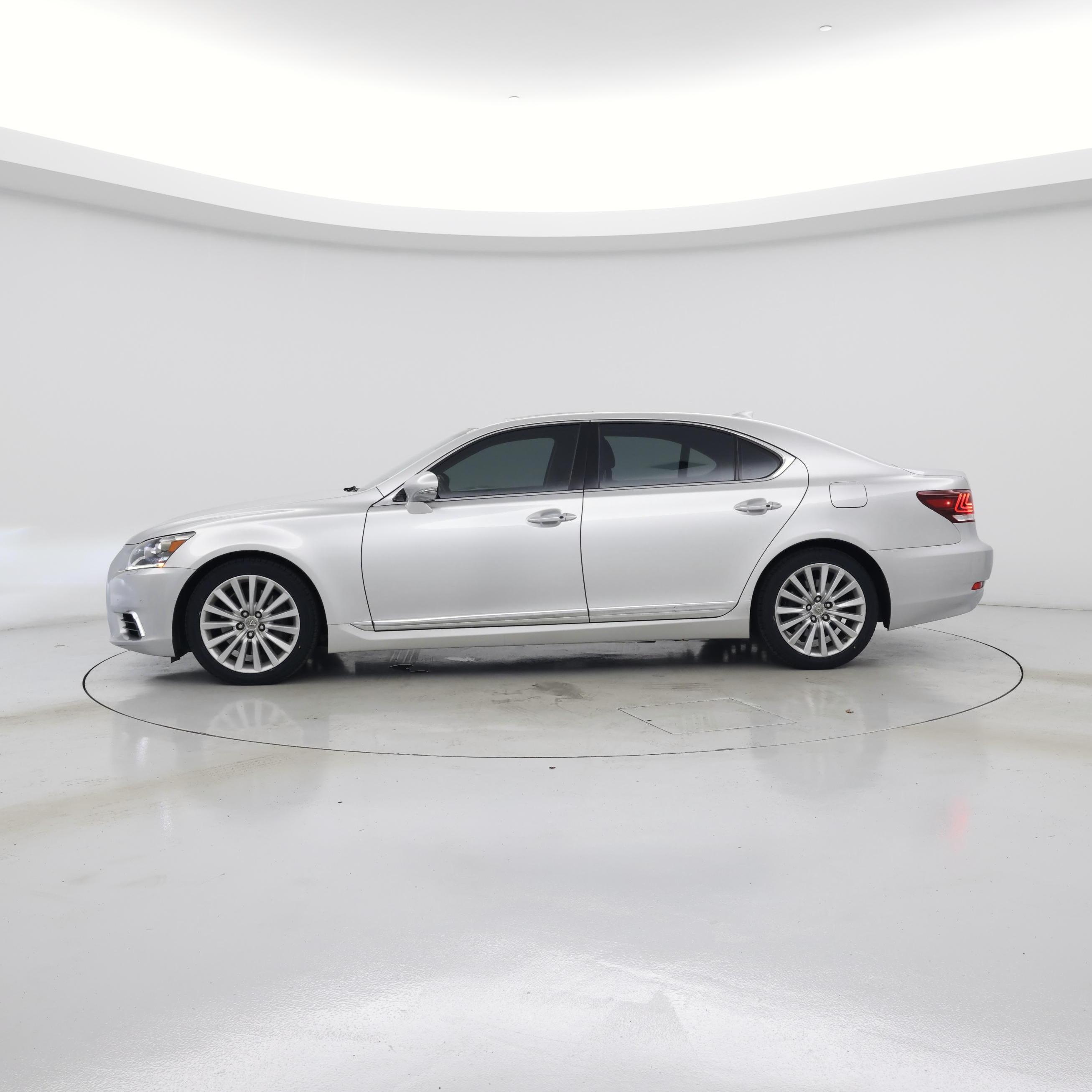 Thumbnail: 2016 Lexus LS - 3