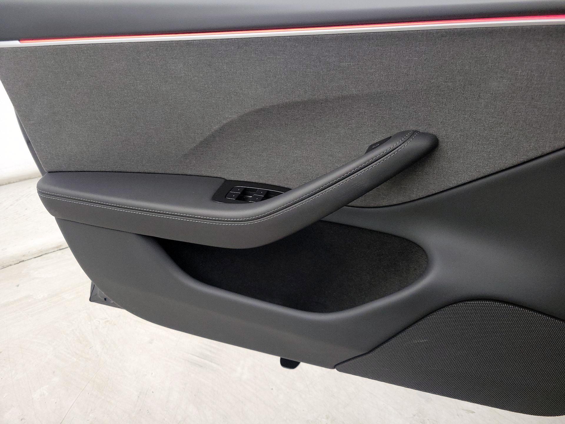 Thumbnail: 2025 Tesla Model 3 - 12