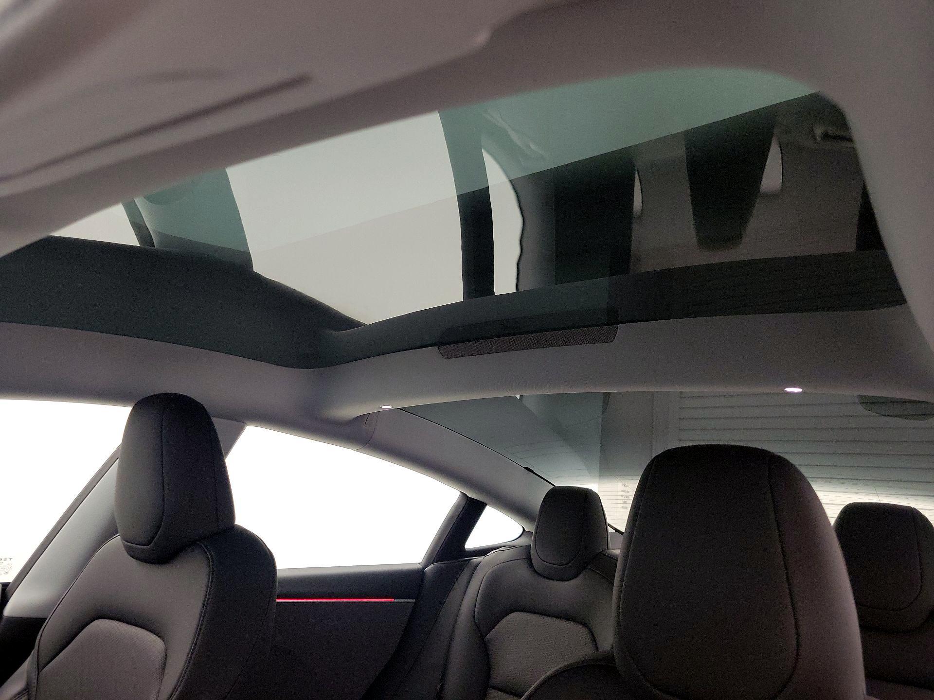 Thumbnail: 2025 Tesla Model 3 - 18