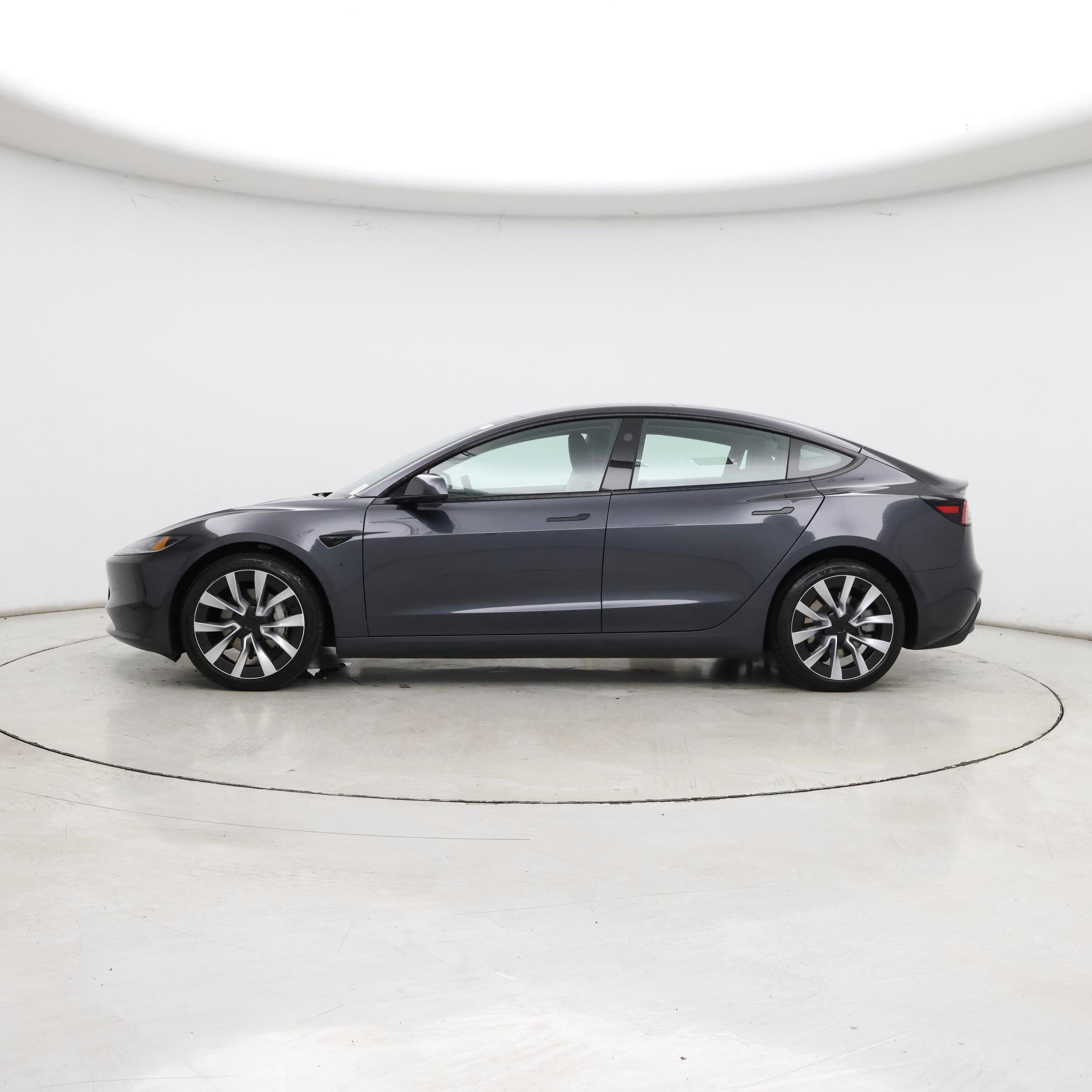 Thumbnail: 2025 Tesla Model 3 - 3
