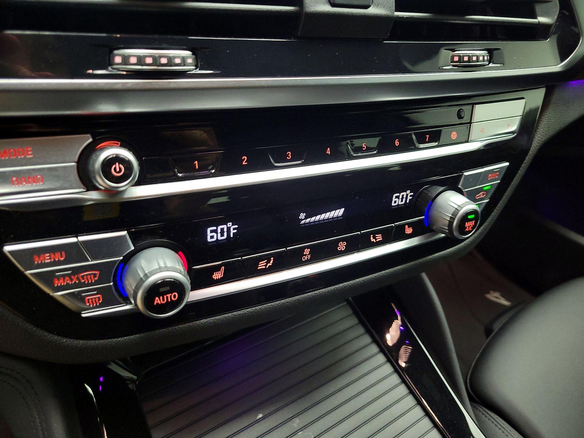 Thumbnail: 2021 BMW X4 - 15