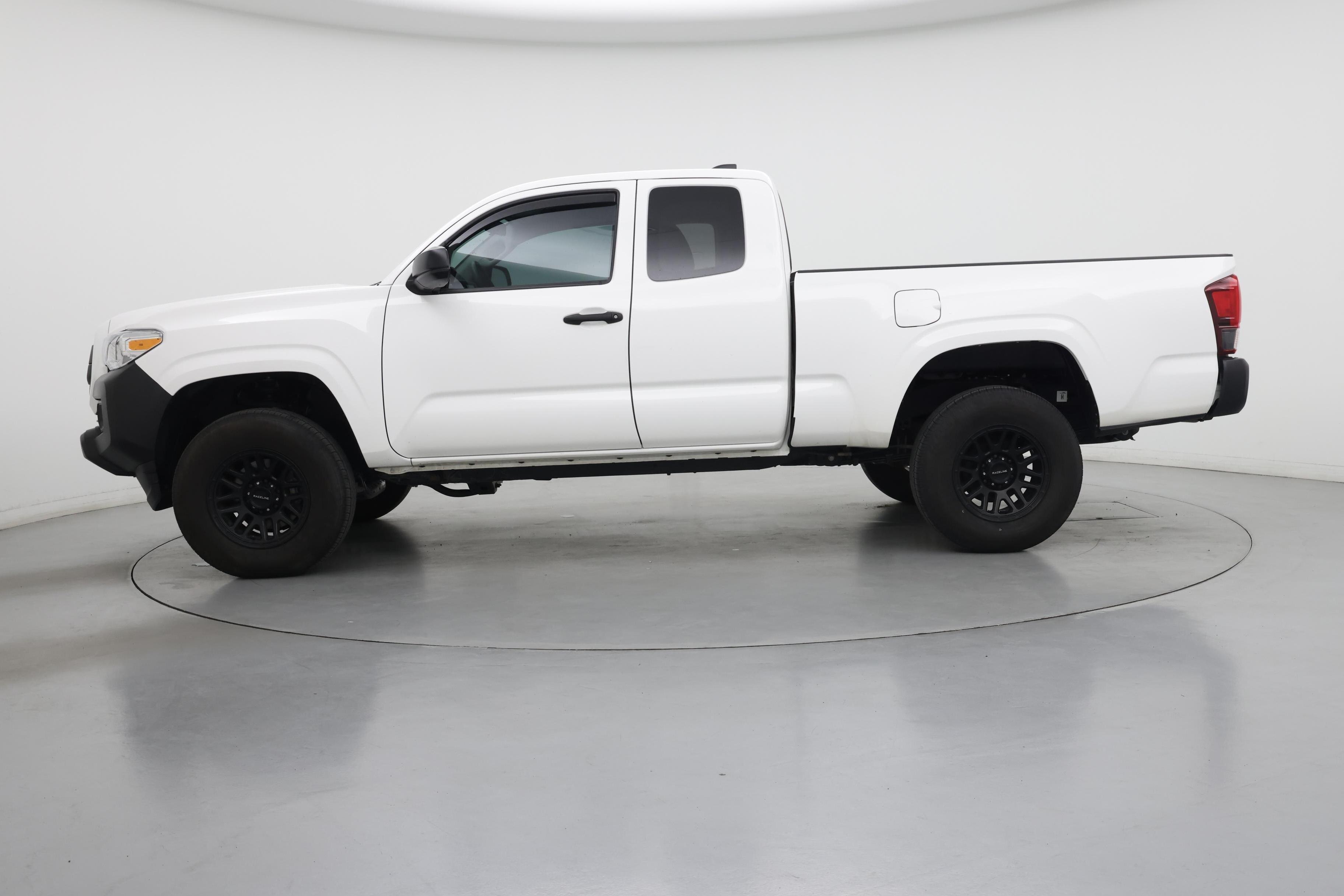 Thumbnail: 2023 Toyota Tacoma - 3