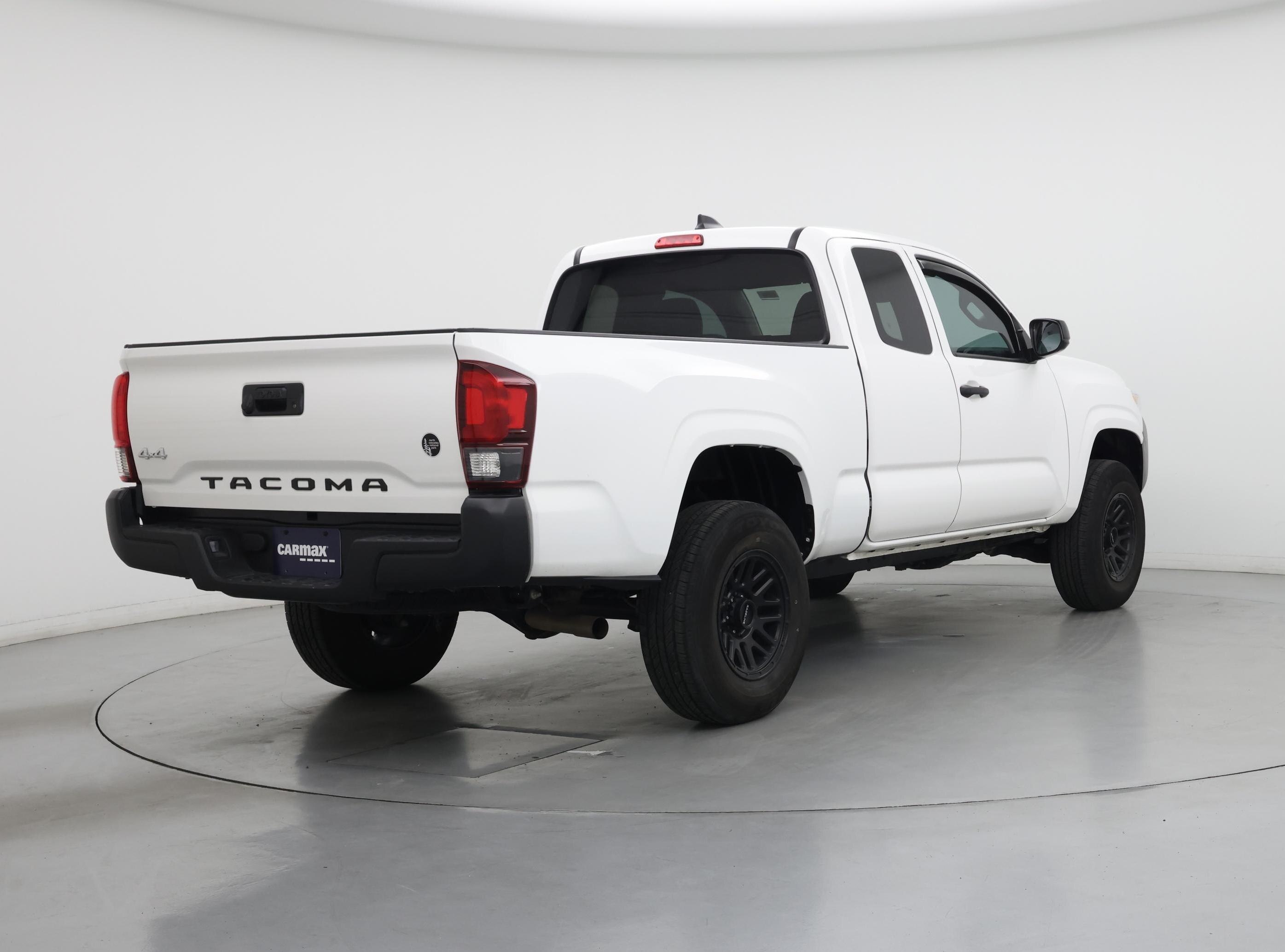 Thumbnail: 2023 Toyota Tacoma - 8