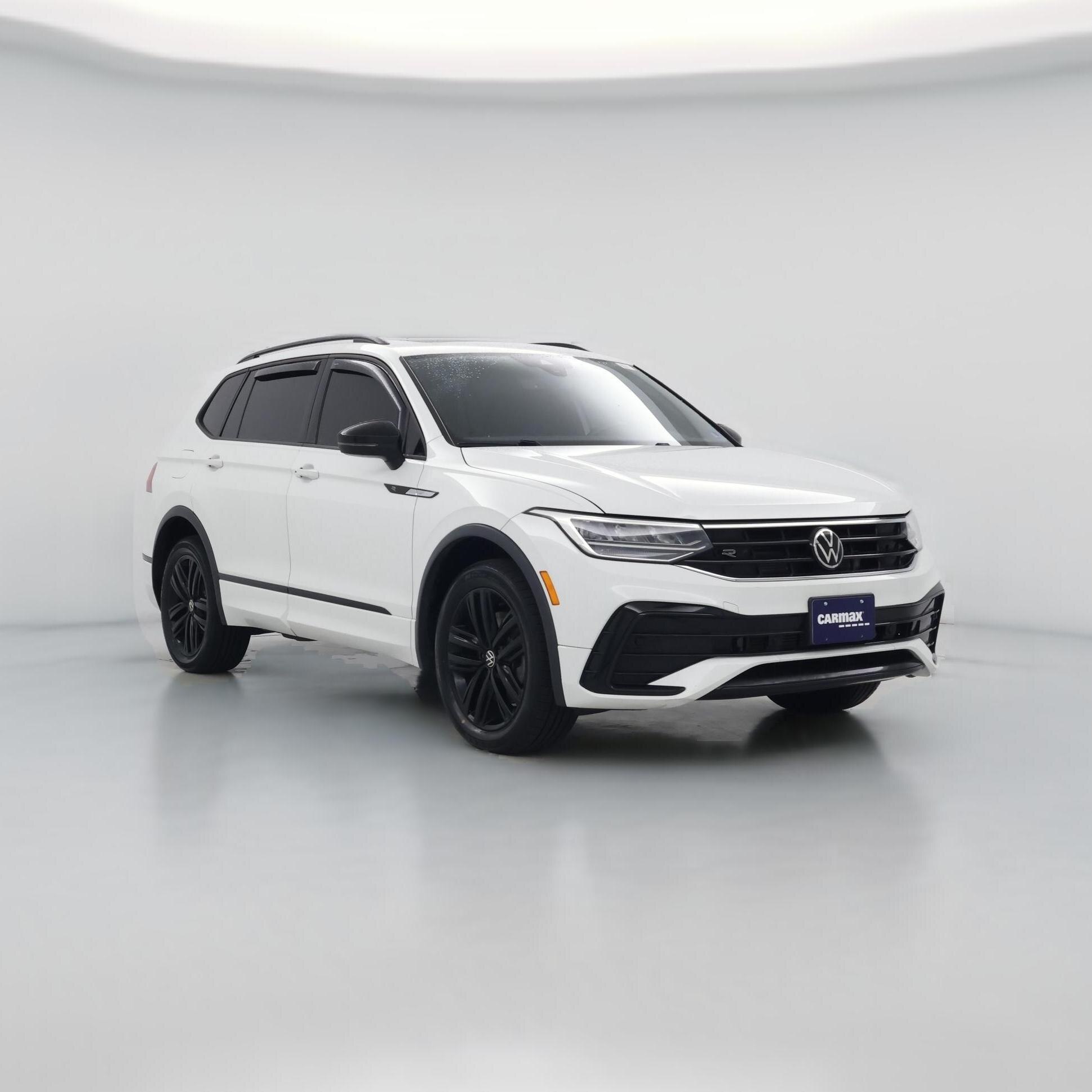 Thumbnail: 2022 Volkswagen Tiguan - 1