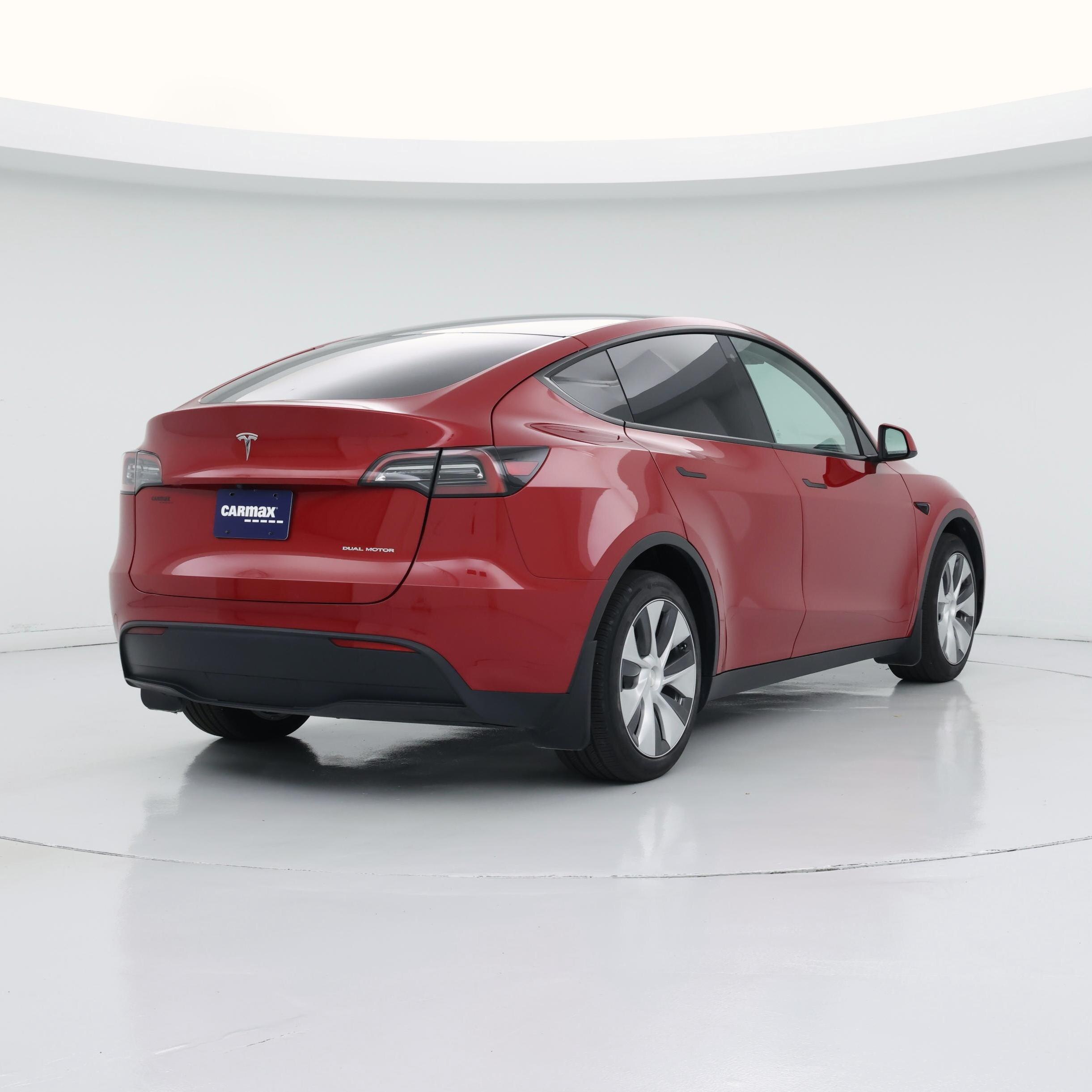 Thumbnail: 2023 Tesla Model Y - 8