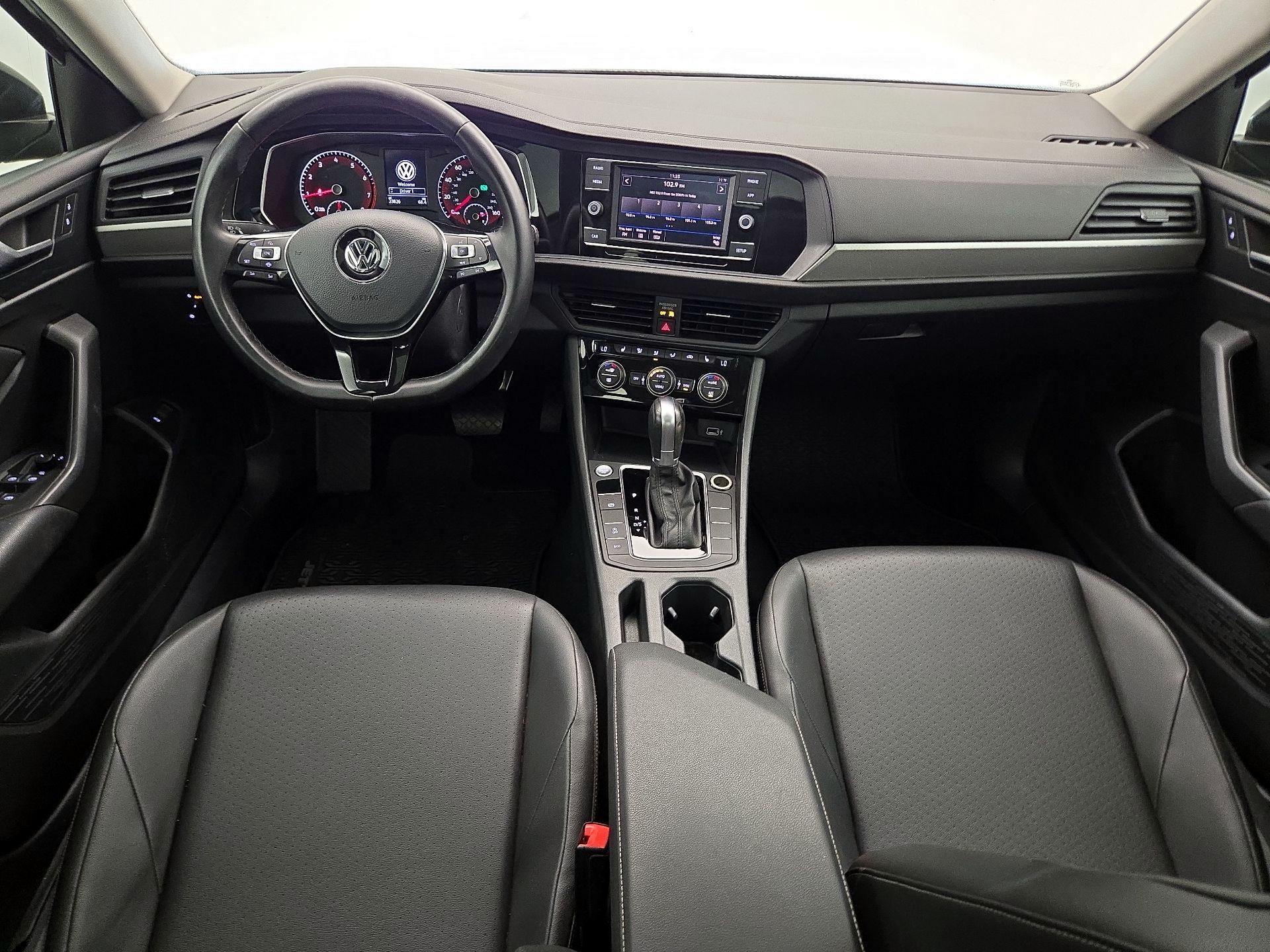 Thumbnail: 2019 Volkswagen Jetta - 9
