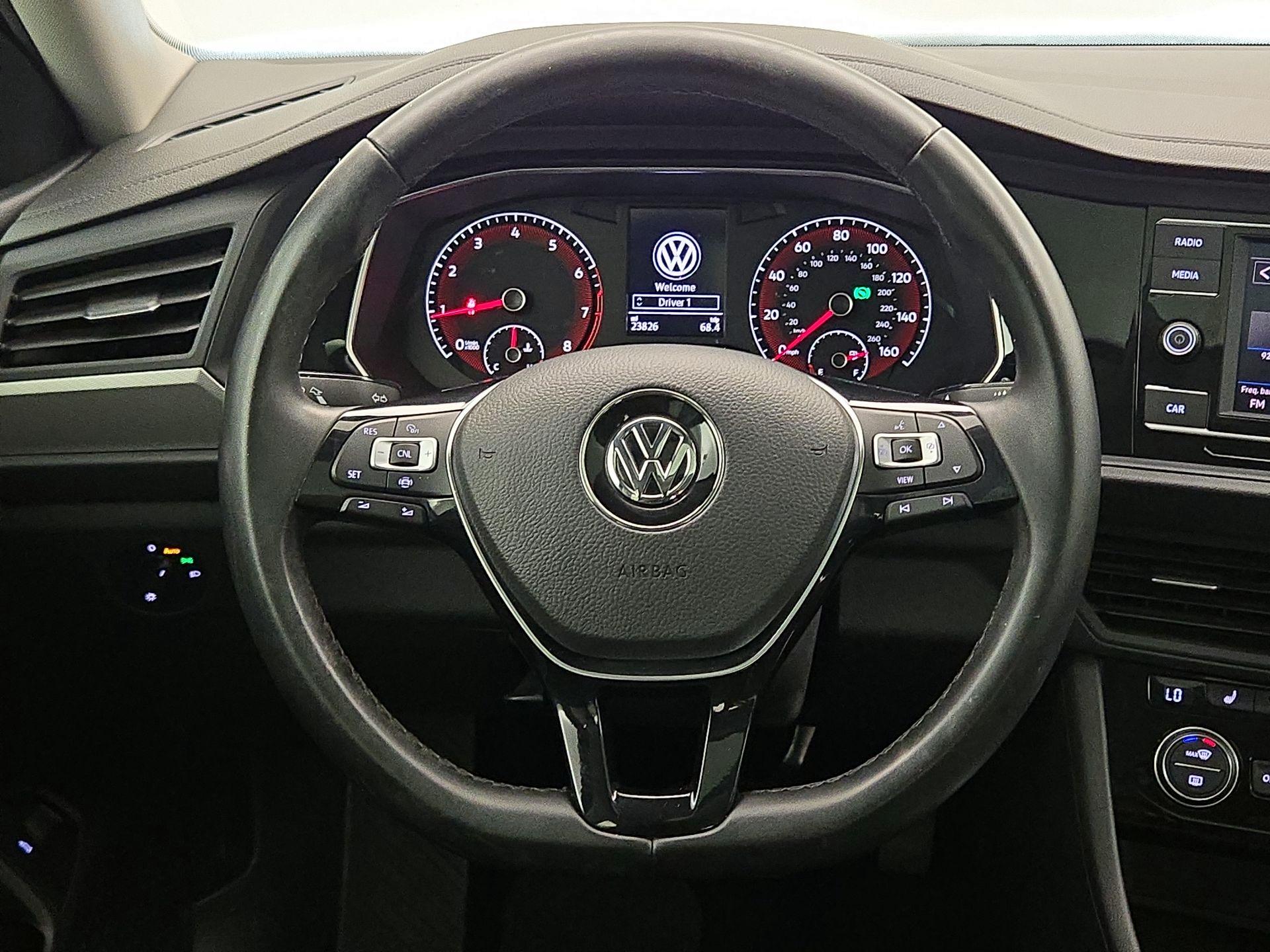 Thumbnail: 2019 Volkswagen Jetta - 10